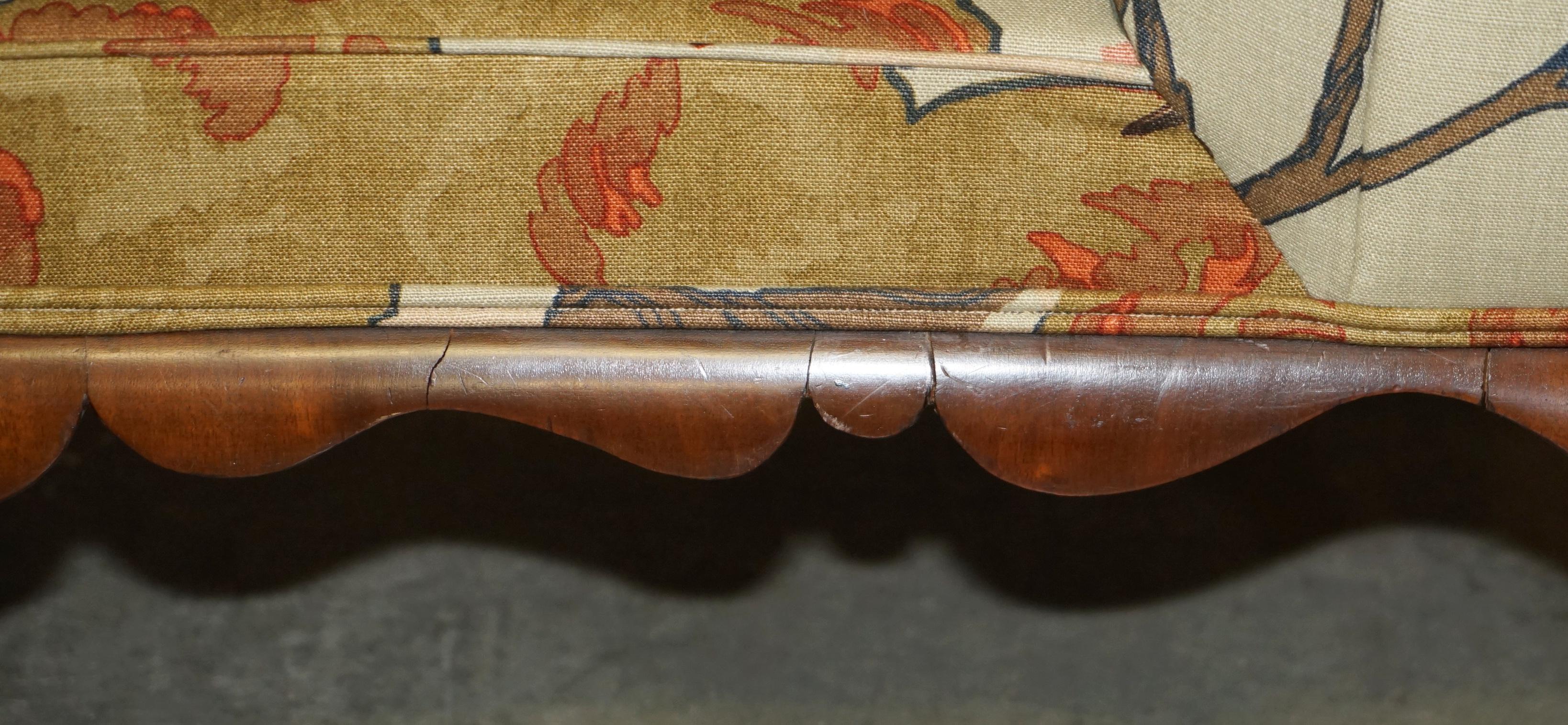 ANTIQUE CLAW & BALL FOOT HALL BENCH WiNDOW SEAT IN MULBERRY FLYING DUCK S FABRIC For Sale 4