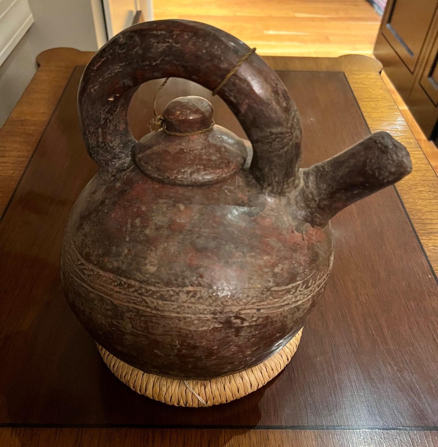 Antique Clay Fired Water Pot with Lid - Gurunsi Peoples Burkina Faso In Good Condition In Morristown, NJ