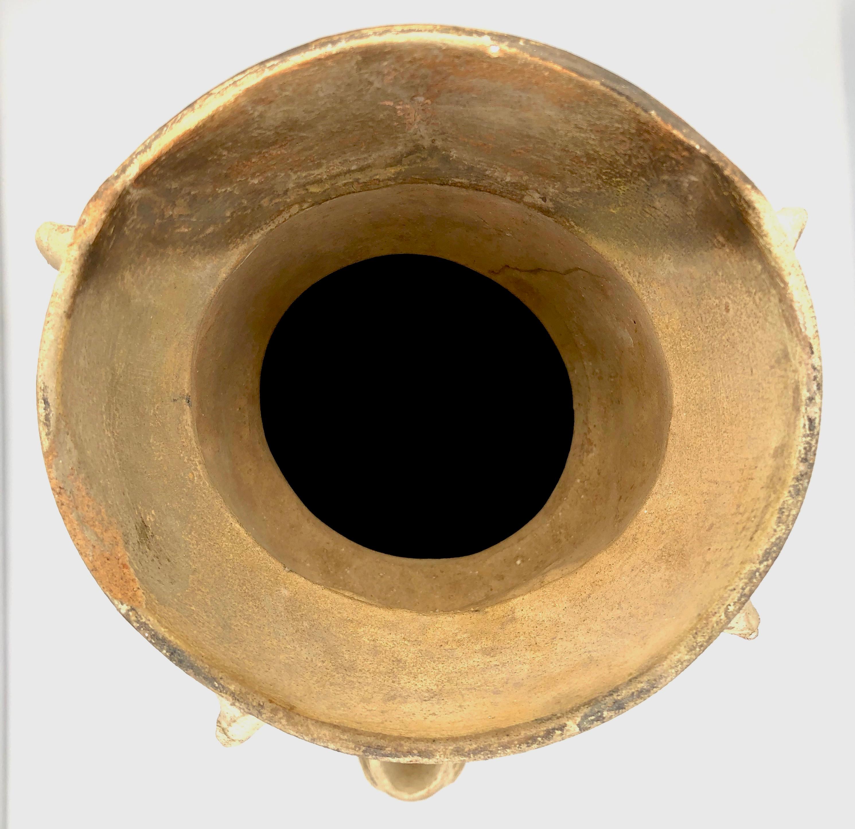 Antique Clay Urn Vessel Chancay Peru 4