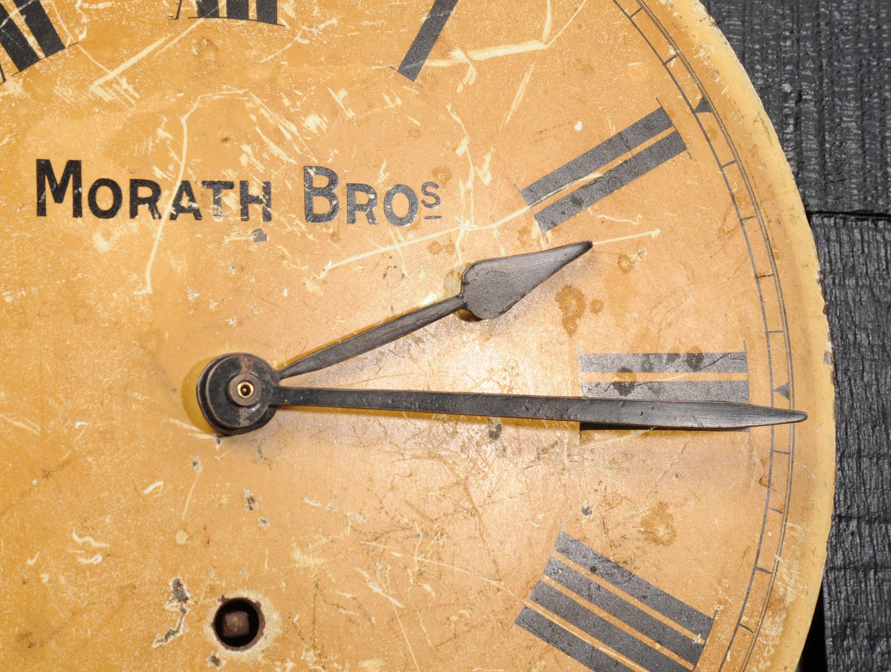 Antike Uhr Zifferblatt Industrie Eisenbahn im Zustand „Starke Gebrauchsspuren“ im Angebot in Belper, Derbyshire