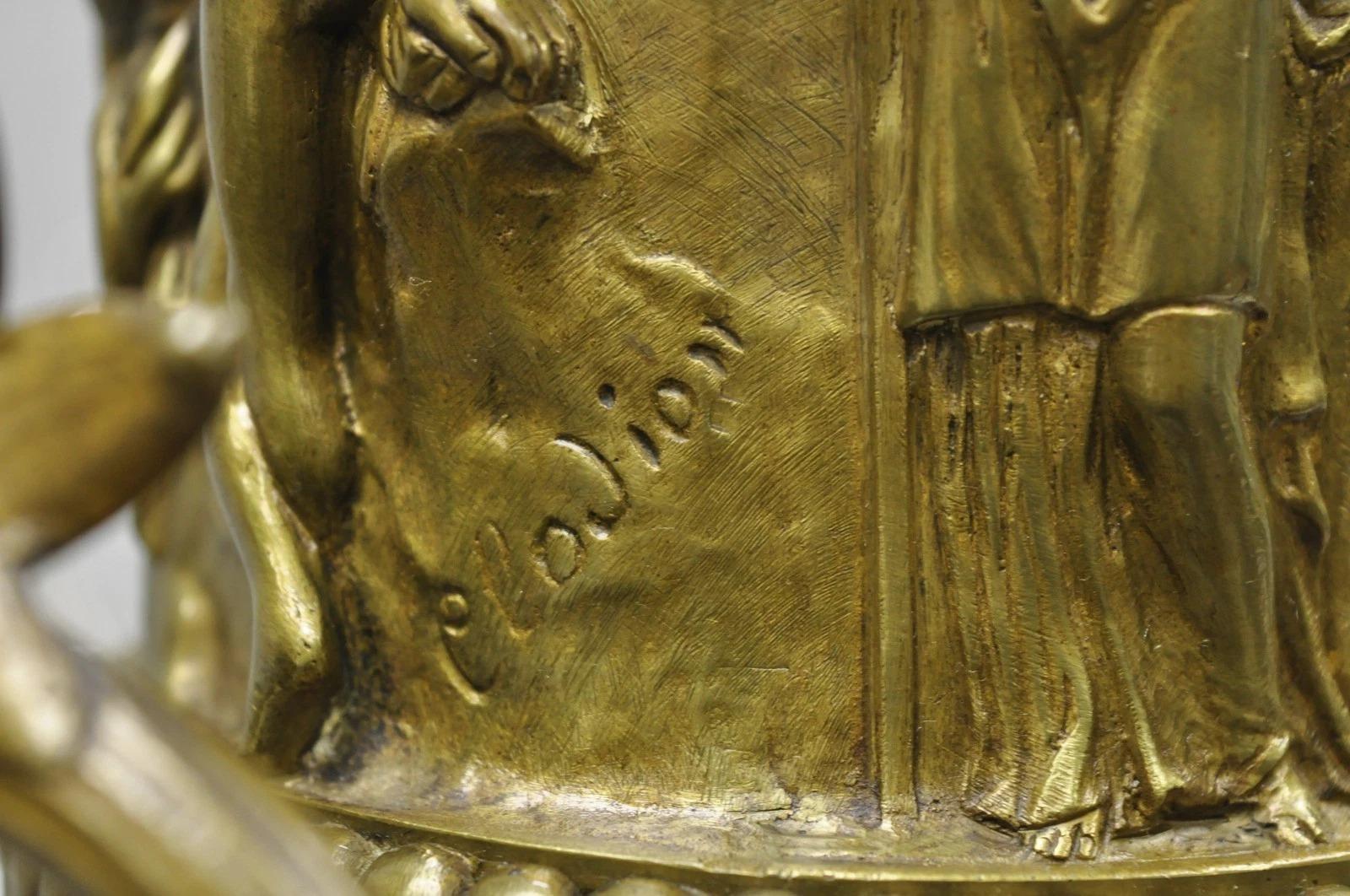 Antike Clodion Französisch neoklassischen Figural Bronze Trophäe Cup Urne Tischlampe im Angebot 5