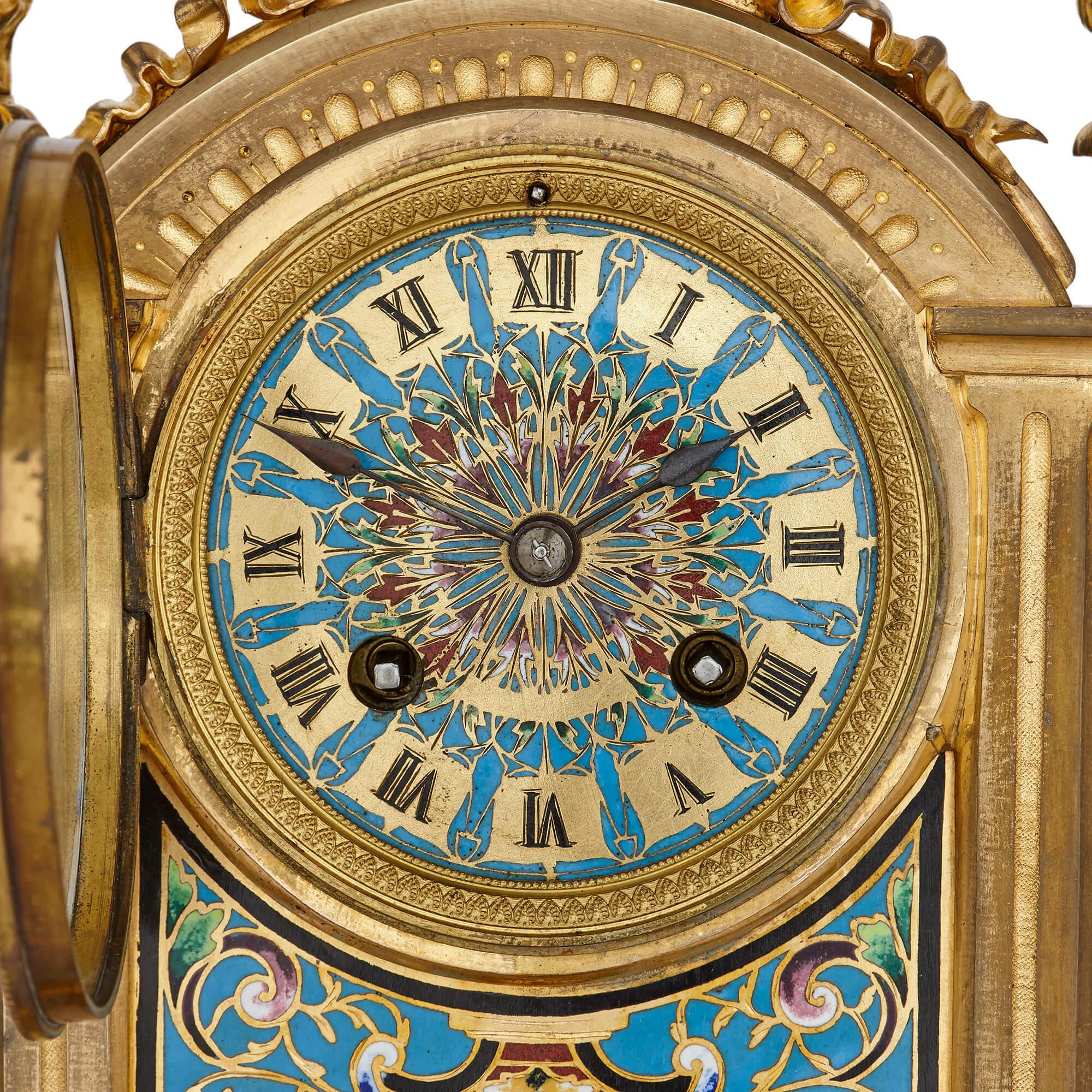 Français Ensemble d'horloge et de pendules anciennes en émail cloisonné et bronze doré en vente