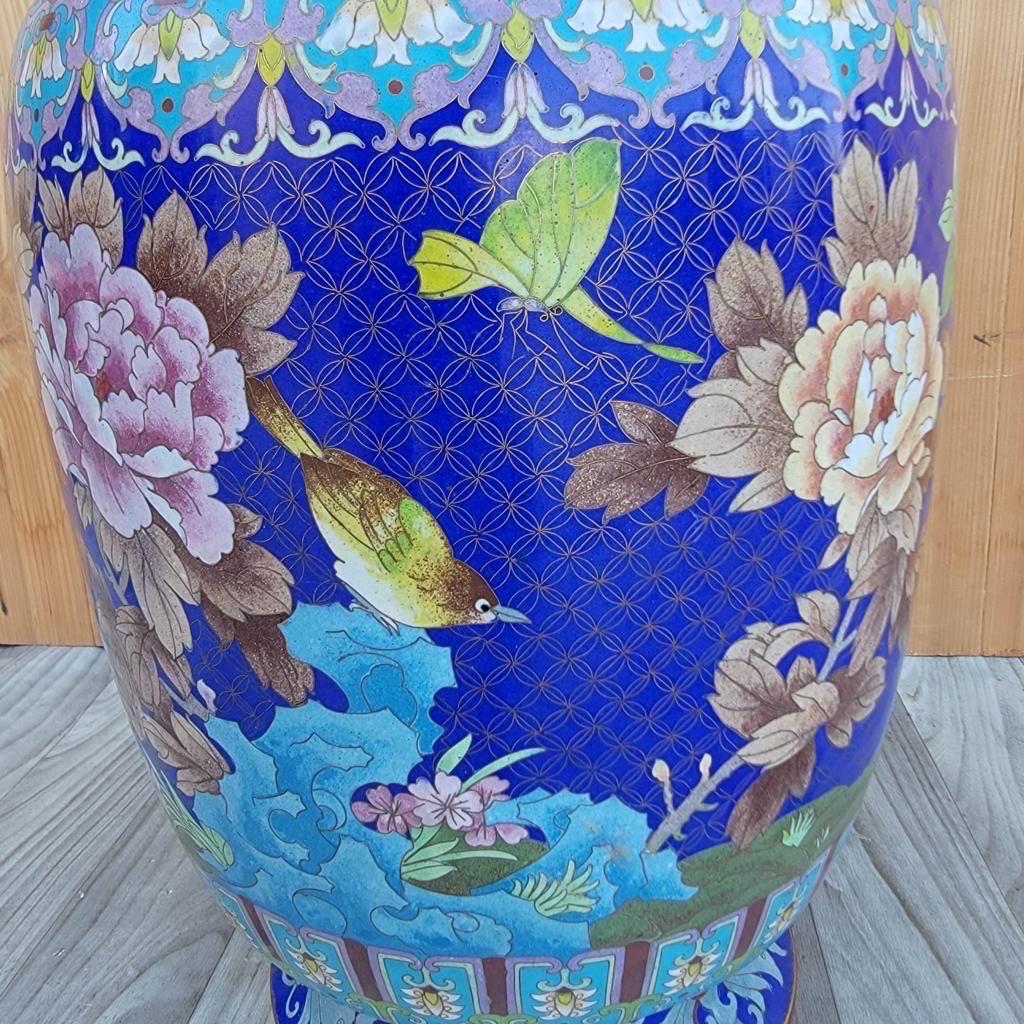 Exportation chinoise Vase de sol cloisonné ancien en vente