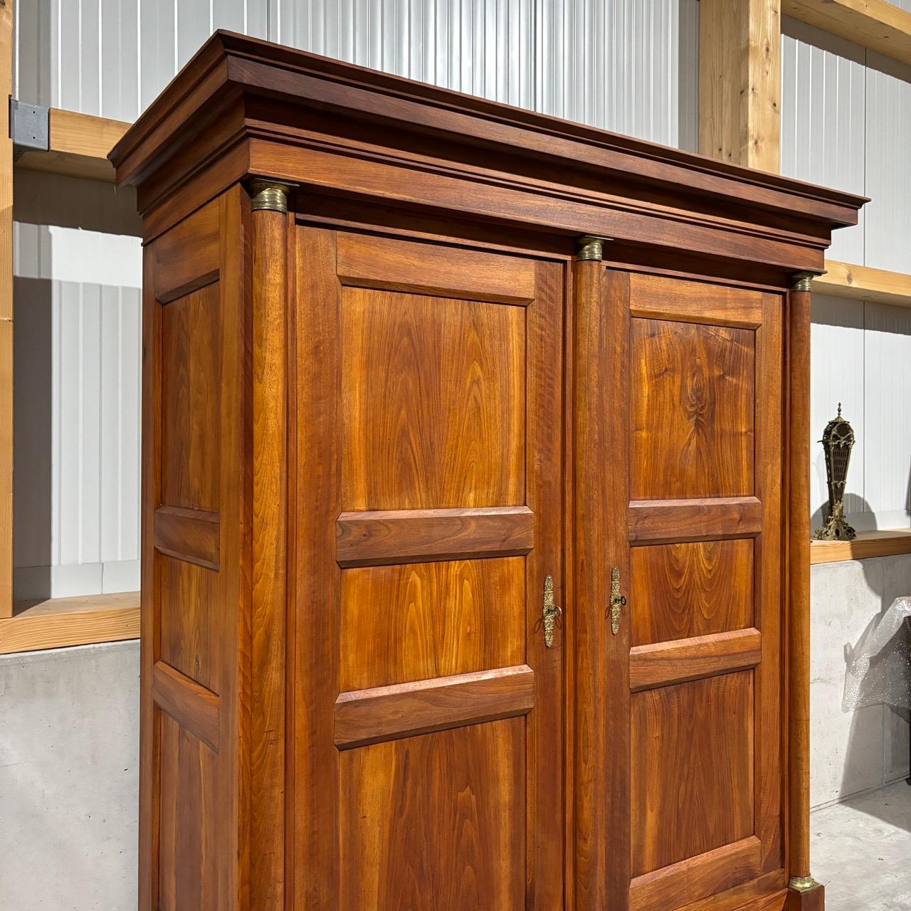 Antique closet  2e Empire around 1870  Noble walnut  Restored 8