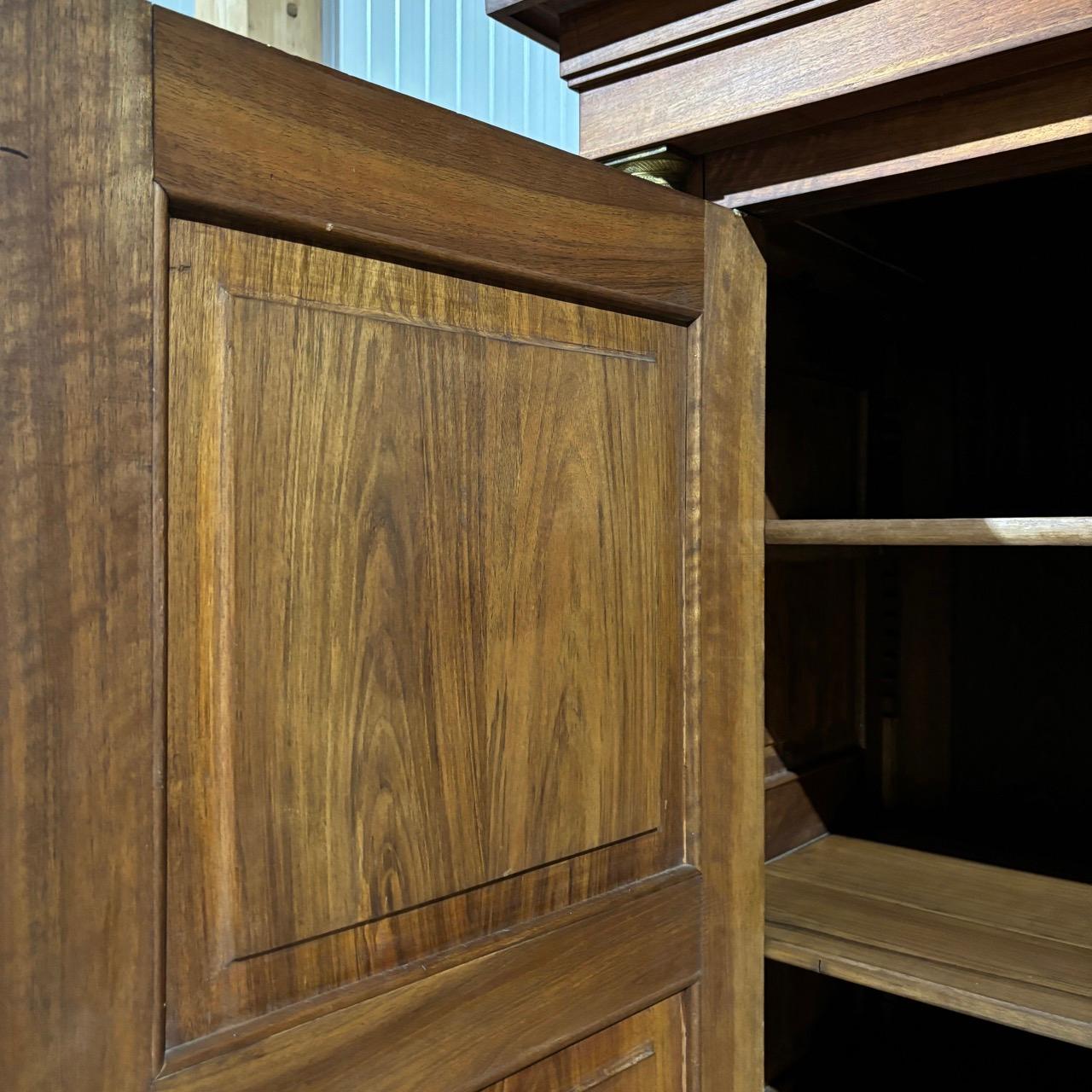 Antique closet  2e Empire around 1870  Noble walnut  Restored 11