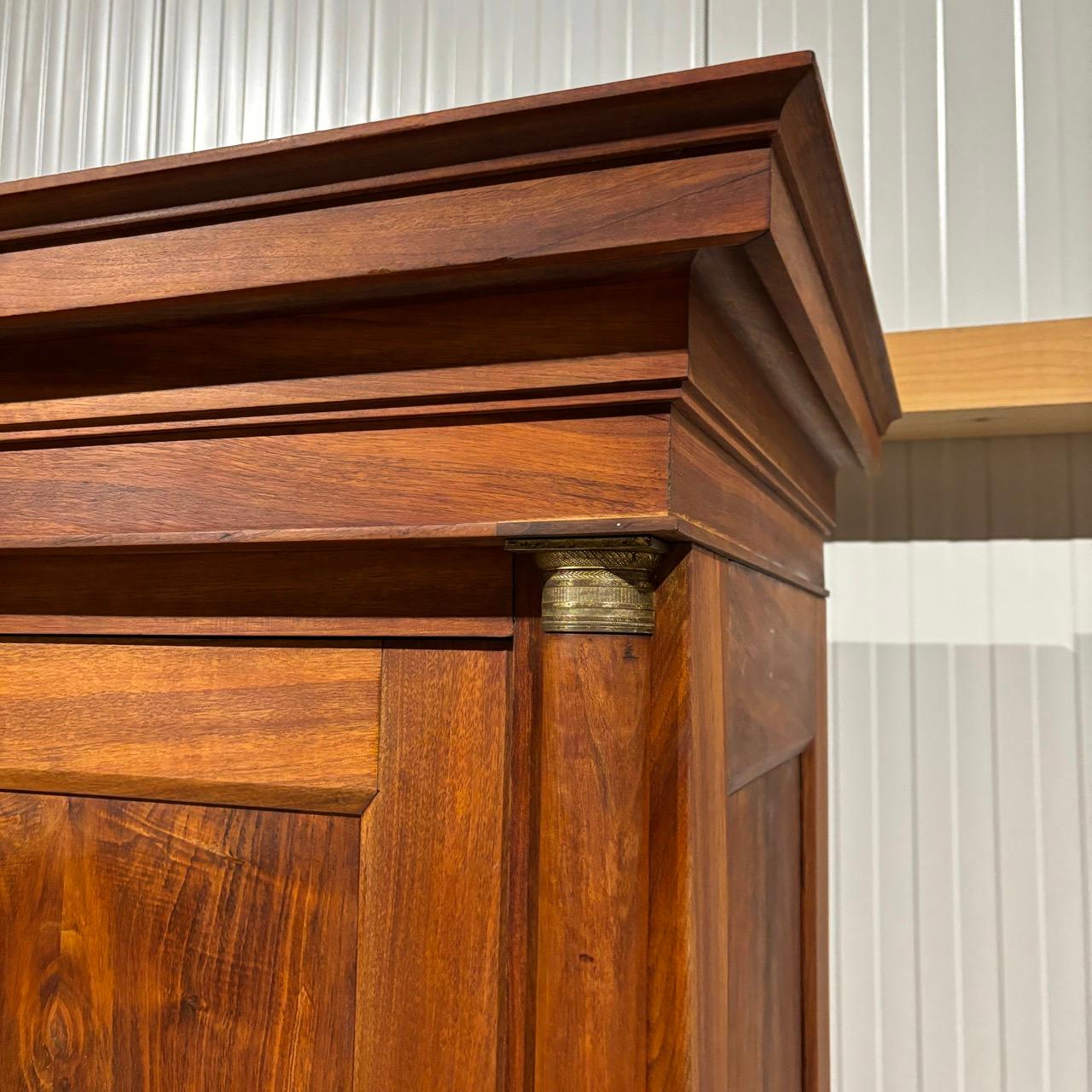 Antique closet  2e Empire around 1870  Noble walnut  Restored 1