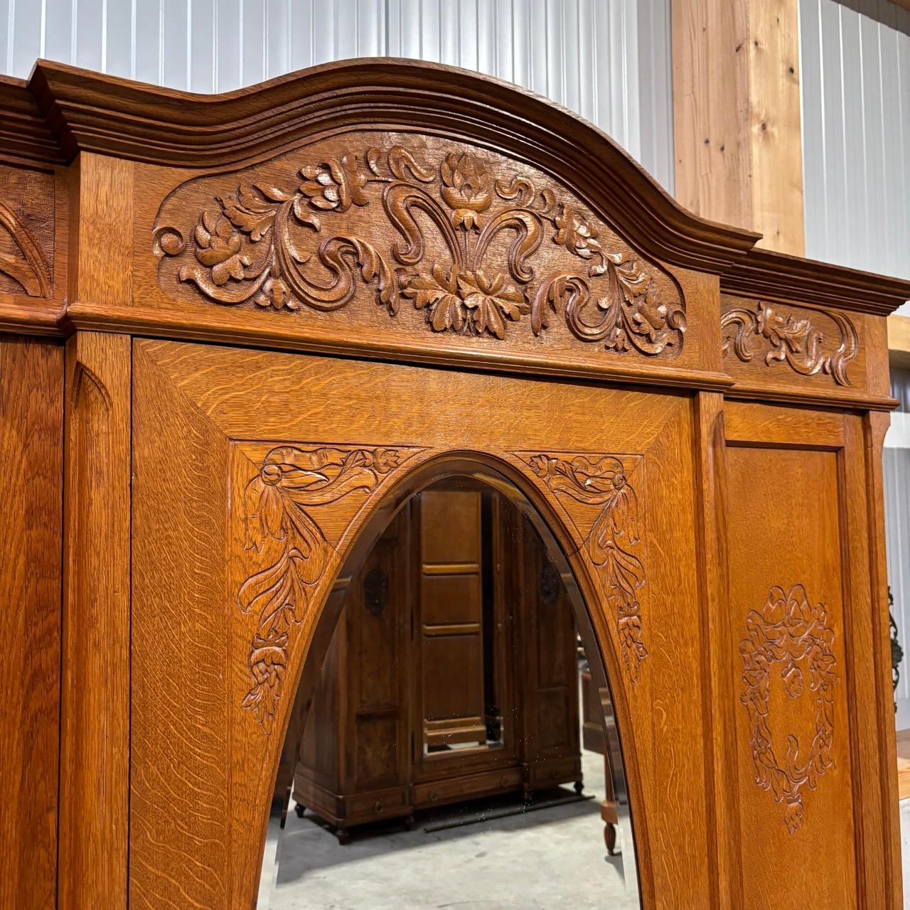 Antiker Schrank  Jugendstil um 1900  Ovaler Spiegel mit Facettenschliff 1