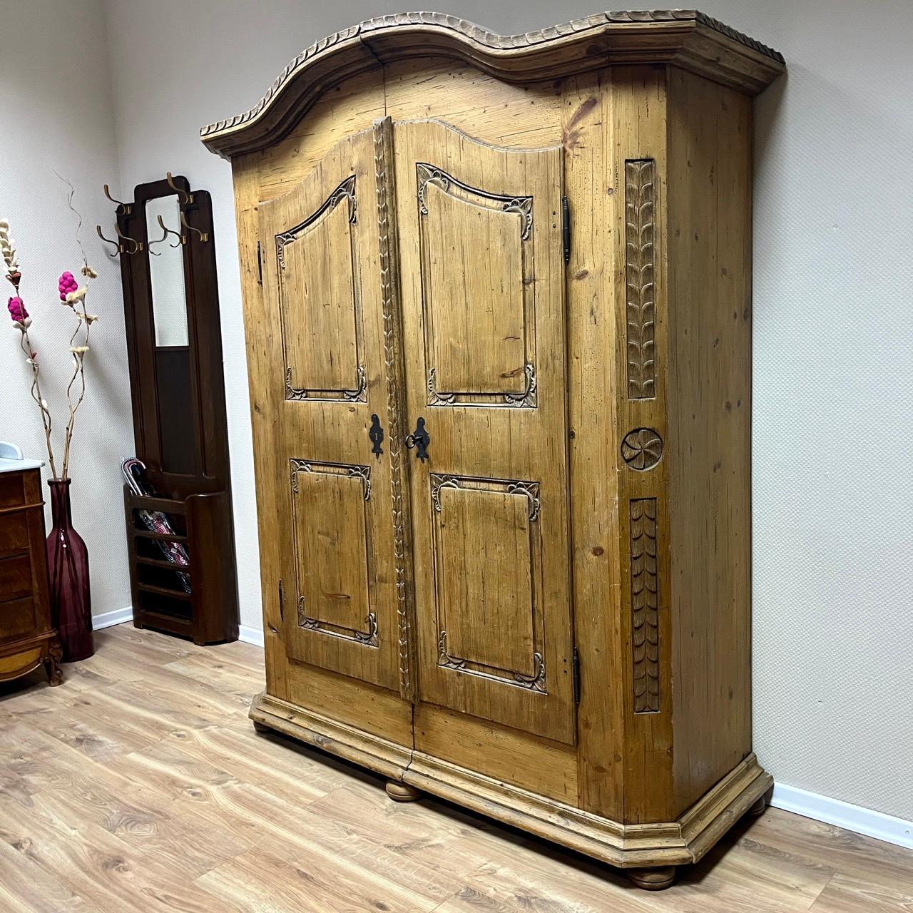 19th Century Antique closet  gusset (two-piece)  softwood