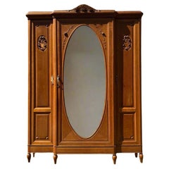 Antique closet Paris around 1900 Solid oak Top condition