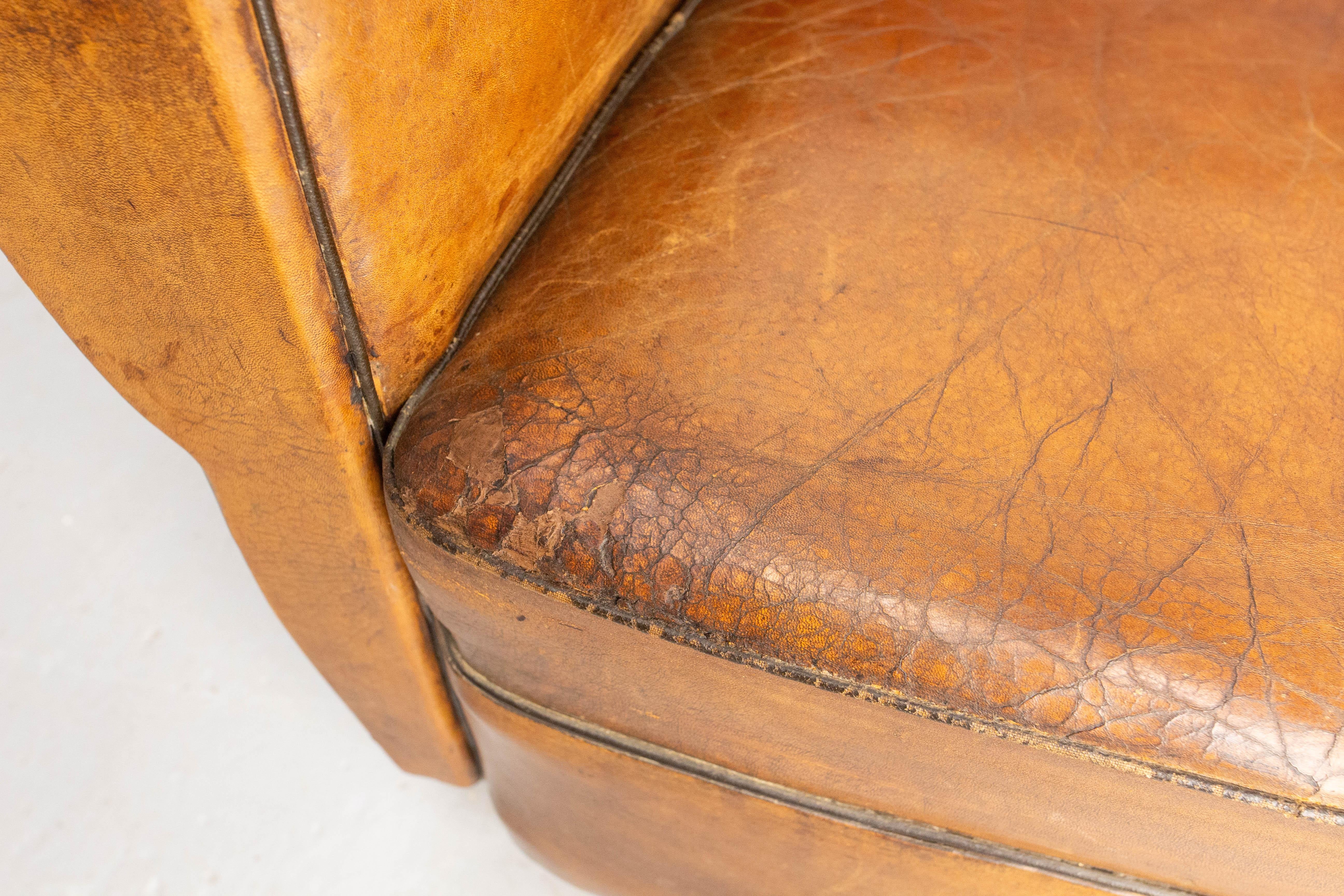 Antike Club Sessel Fauteuil Art Deco Leder und Nieten Französisch im Angebot 7