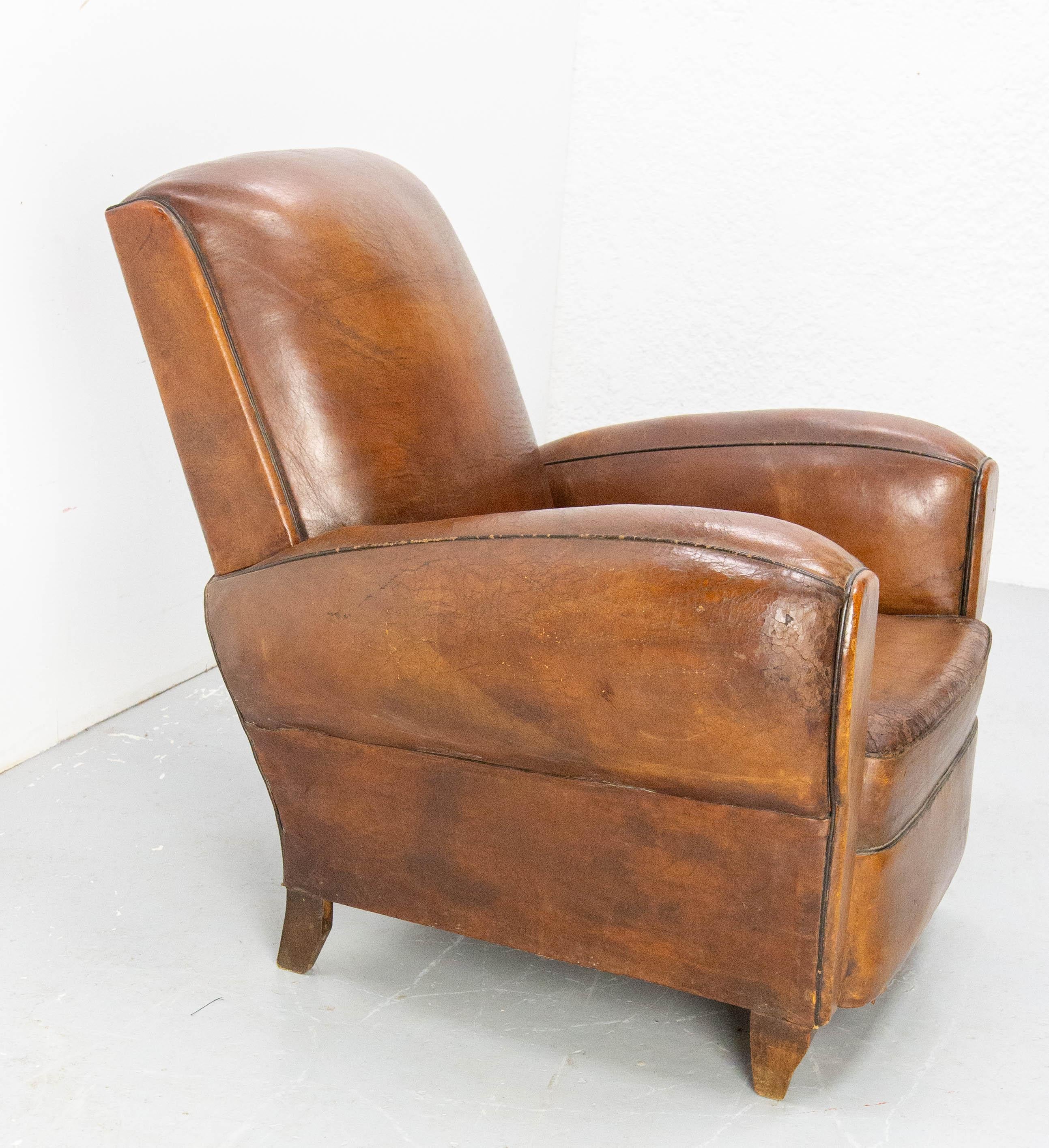 Antike Club Sessel Fauteuil Art Deco Leder und Nieten Französisch (Art déco) im Angebot