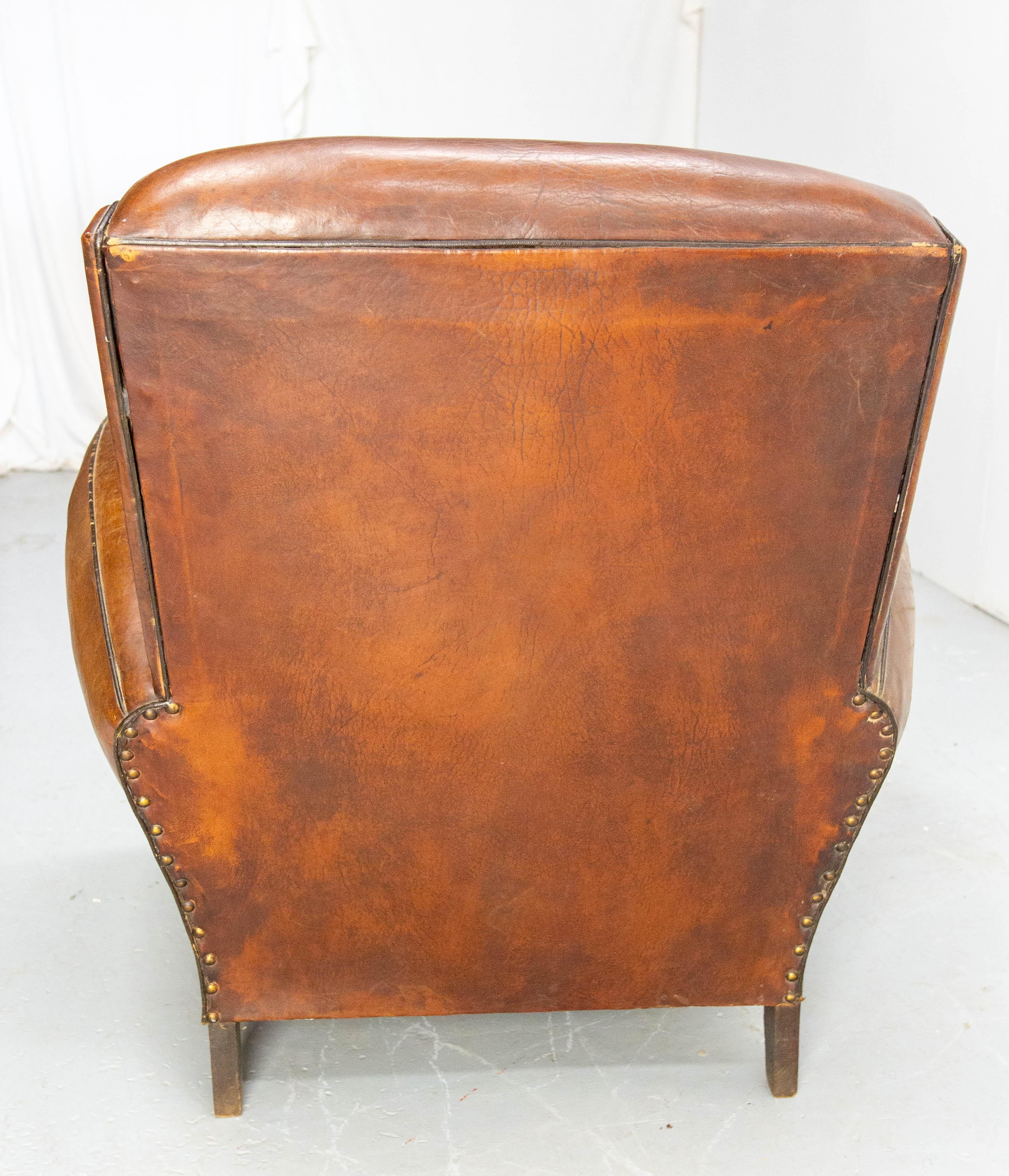 Antike Club Sessel Fauteuil Art Deco Leder und Nieten Französisch im Angebot 1