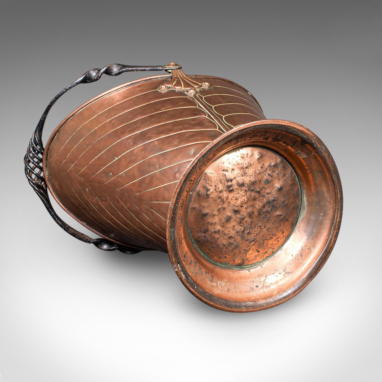 Antique Coal Scuttle, Inglés, Cobre, Cesta de la chimenea, Art Nouveau, Victoriano en venta 4