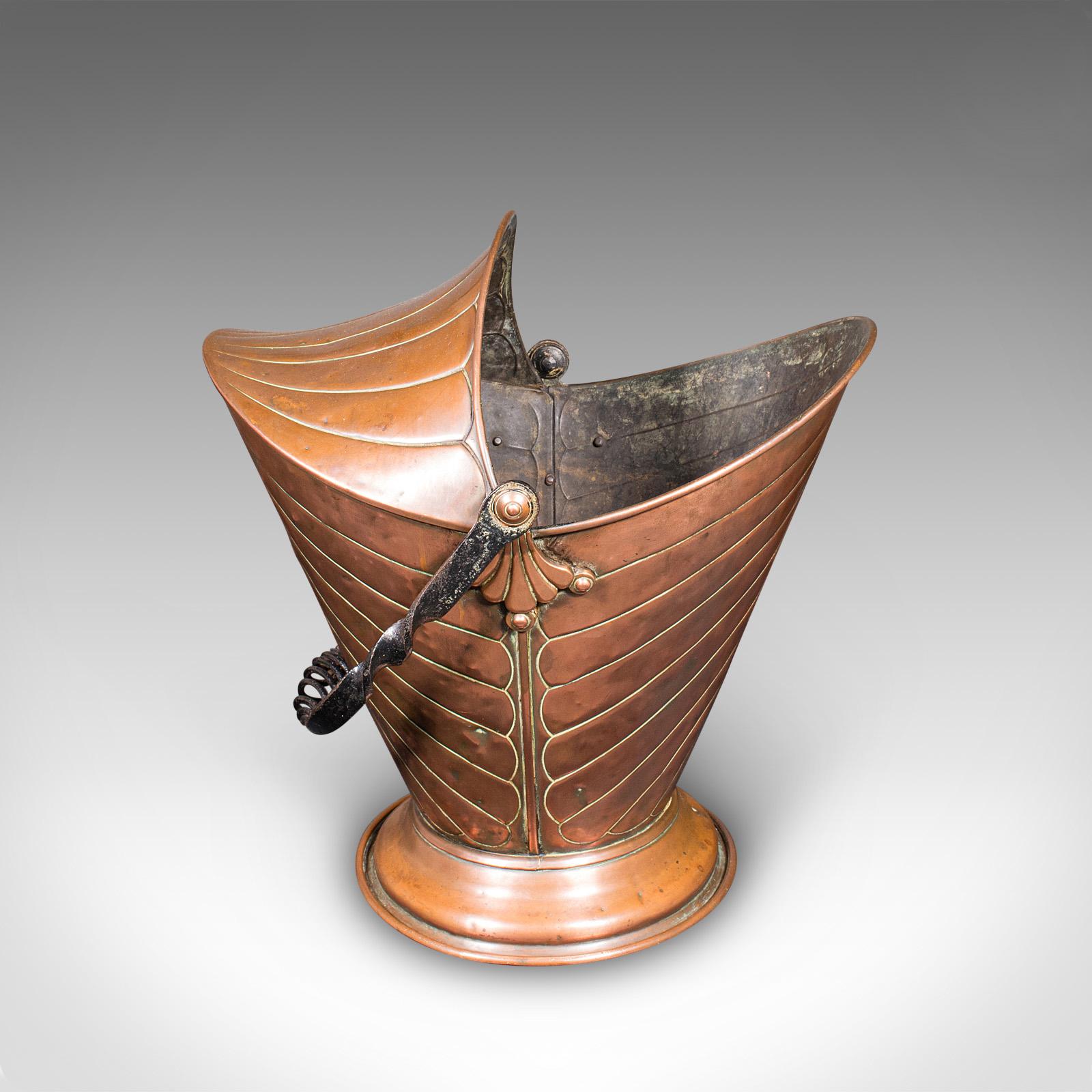 Antique Coal Scuttle, Inglés, Cobre, Cesta de la chimenea, Art Nouveau, Victoriano Británico en venta