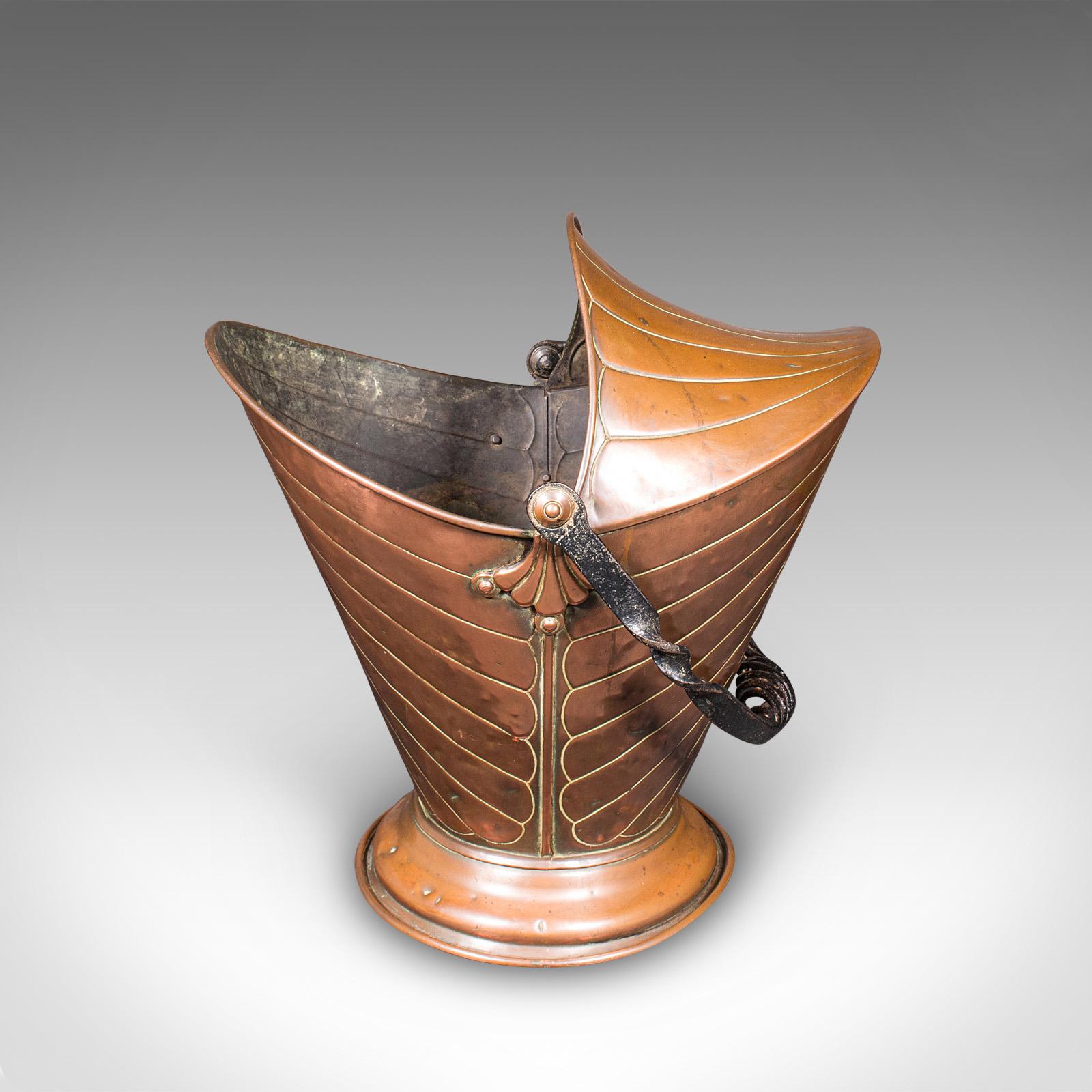 Antique Coal Scuttle, Inglés, Cobre, Cesta de la chimenea, Art Nouveau, Victoriano siglo XX en venta