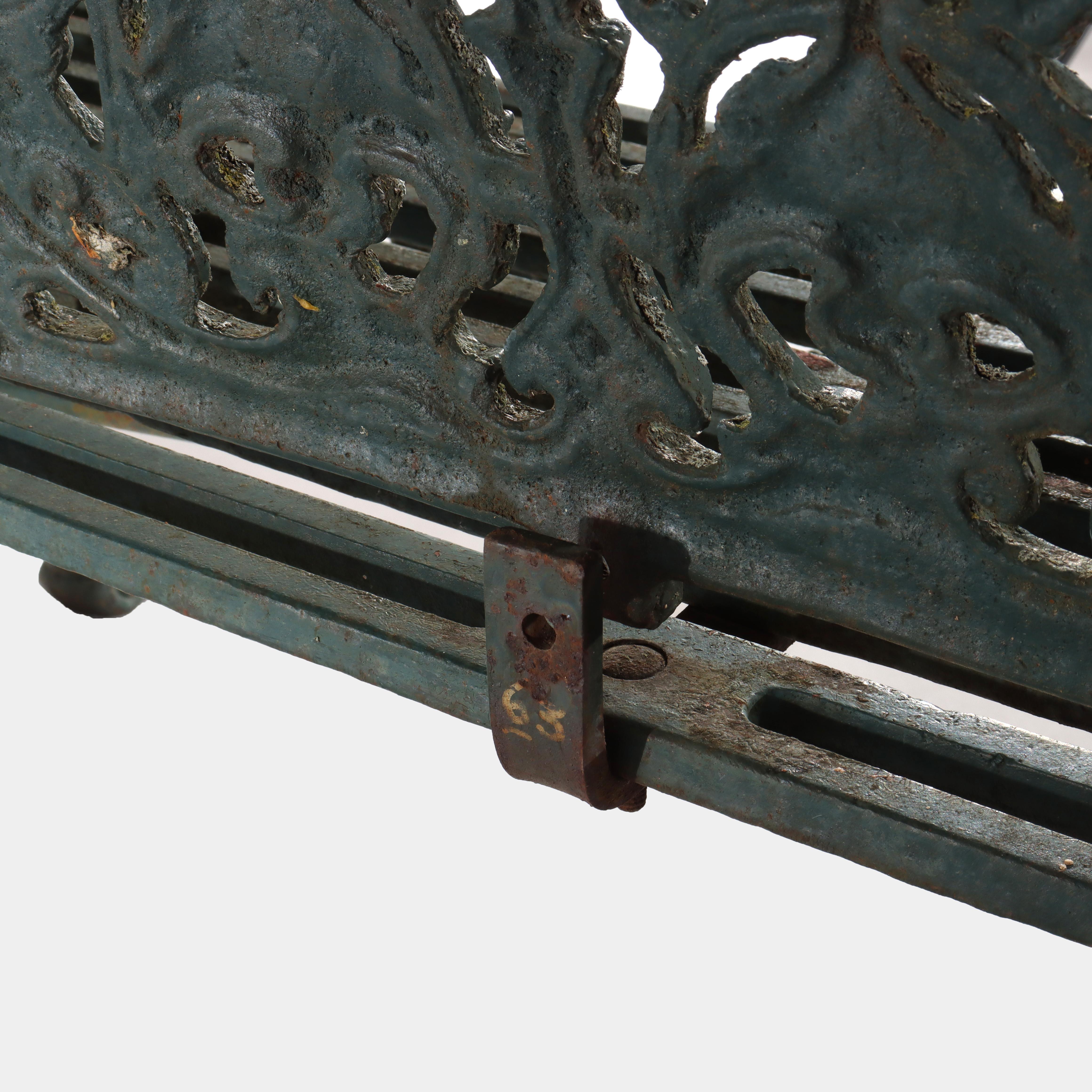 Antiguo banco de jardín de hierro fundido gótico de Coalbrookdale C1890 en venta 7