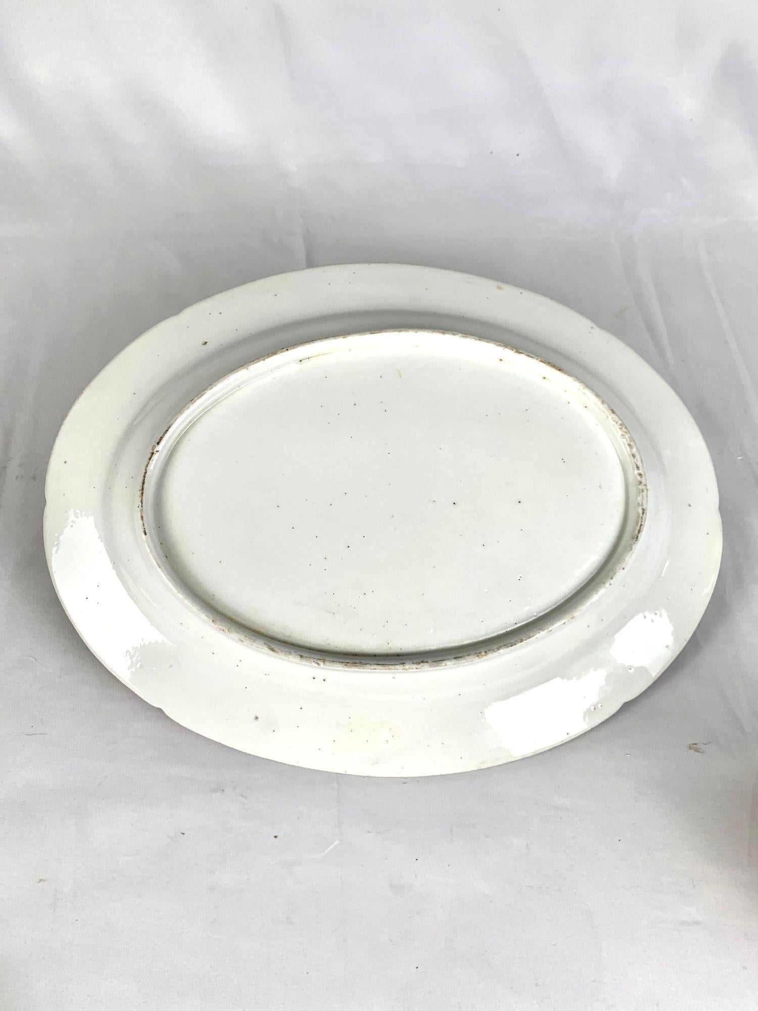 Antiguo Plato de Porcelana de Coalport Patrón Crisantemo Rojo Inglaterra Circa 1820 en venta 2