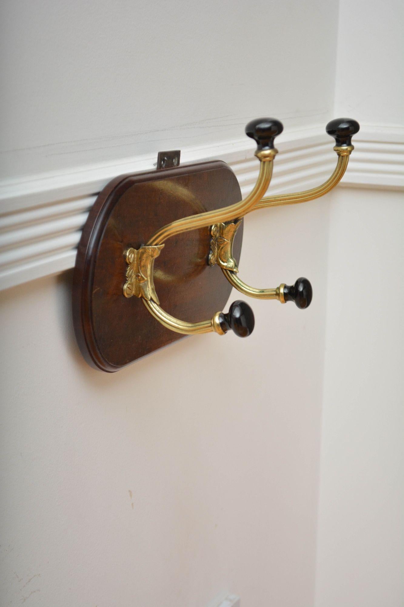 Antiquities Coat Hooks Porte-manteau en vente 5