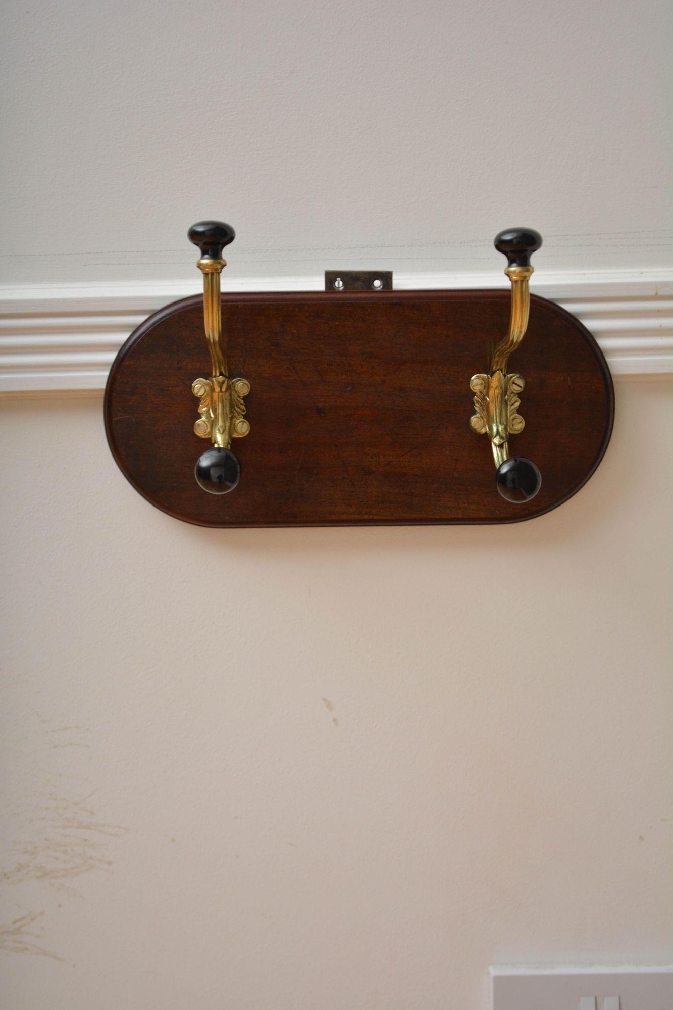 Anglais Antiquities Coat Hooks Porte-manteau en vente