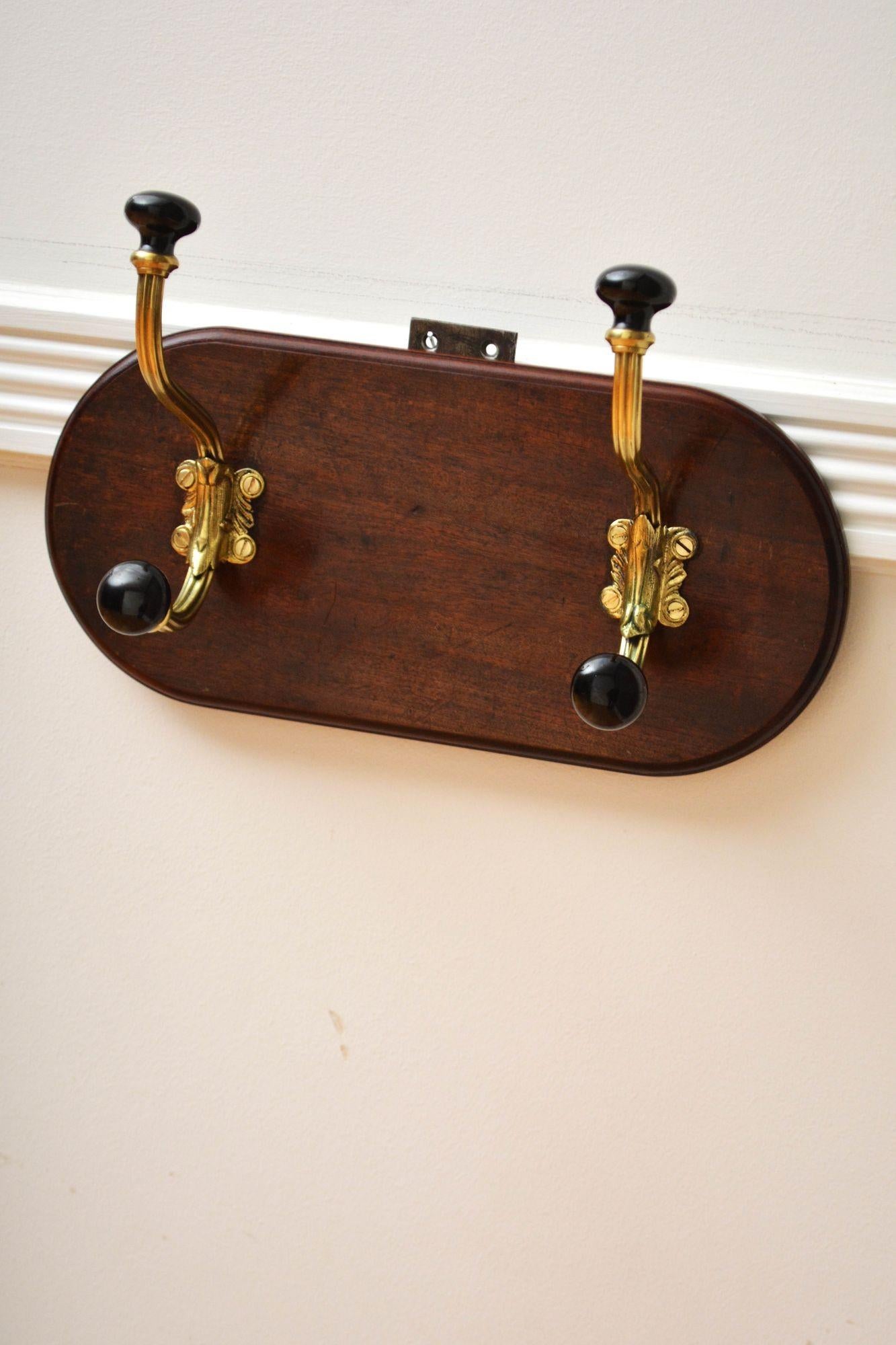 Antiquities Coat Hooks Porte-manteau Bon état - En vente à Whaley Bridge, GB