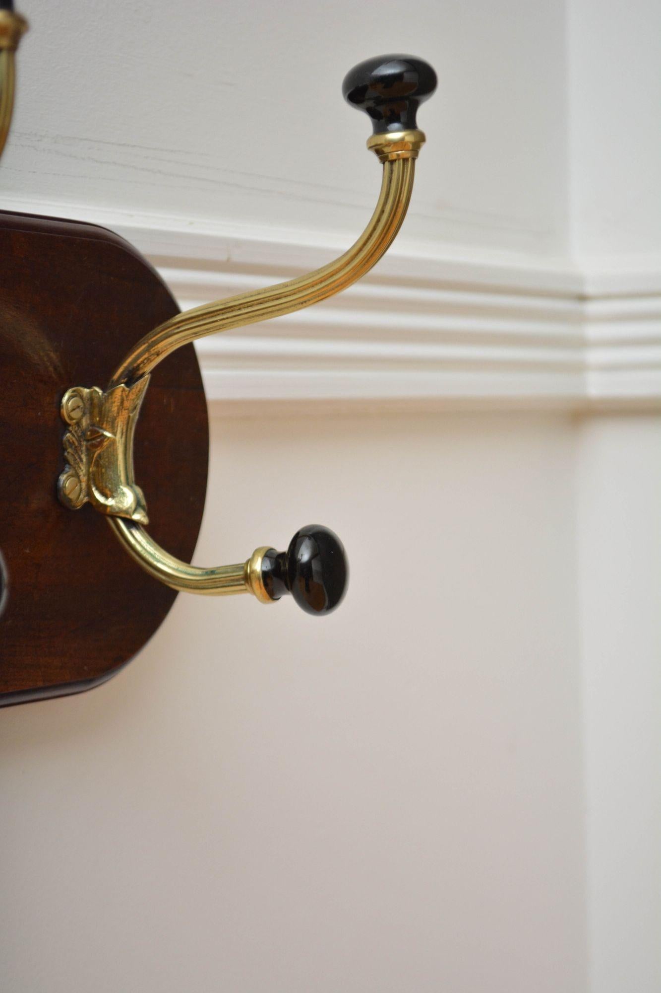 Antiquities Coat Hooks Porte-manteau en vente 2