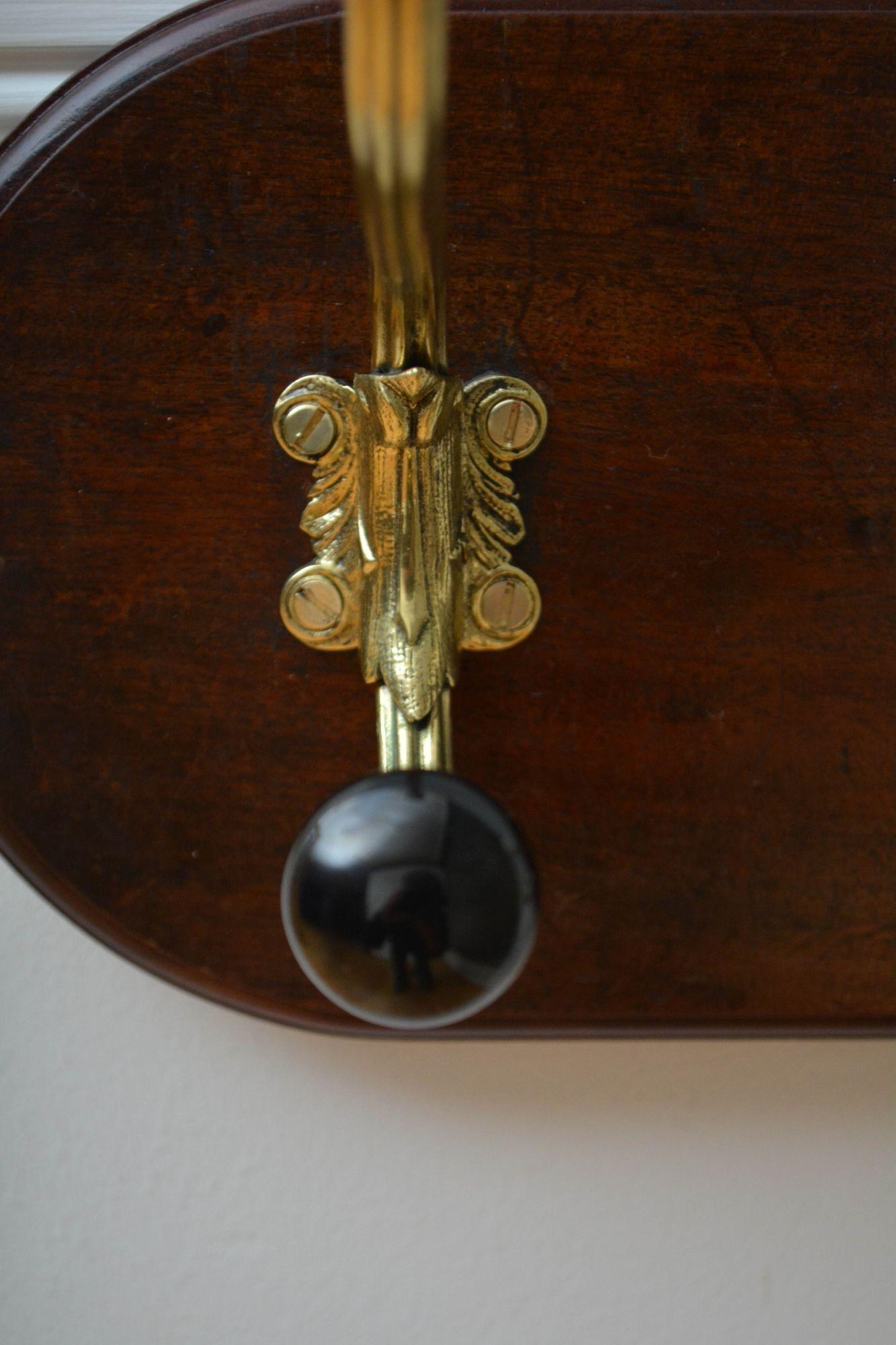 Antiquities Coat Hooks Porte-manteau en vente 3