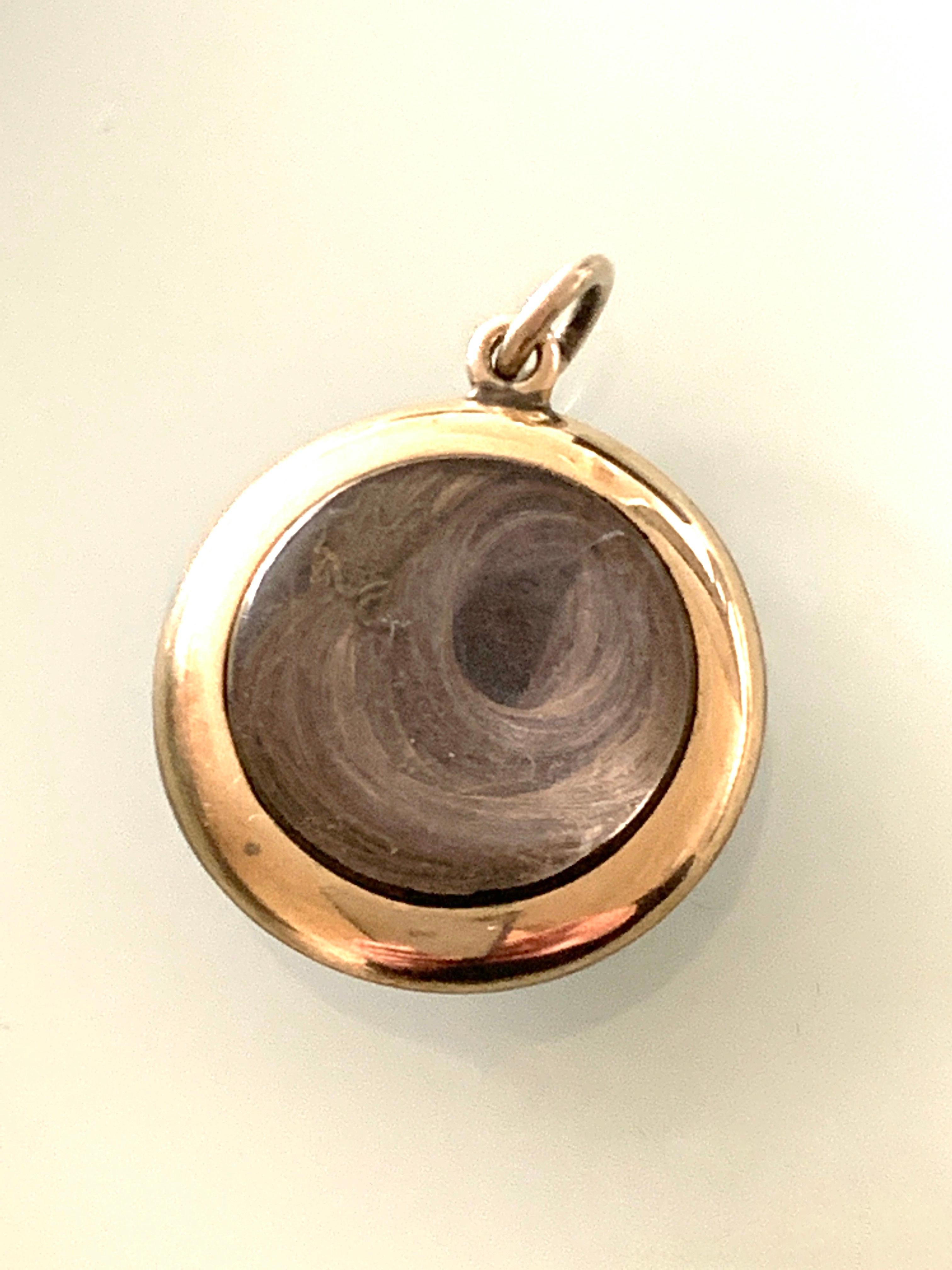 Antique Cobalt Blue Enamel & 9ct Gold Locket In Good Condition For Sale In London, GB