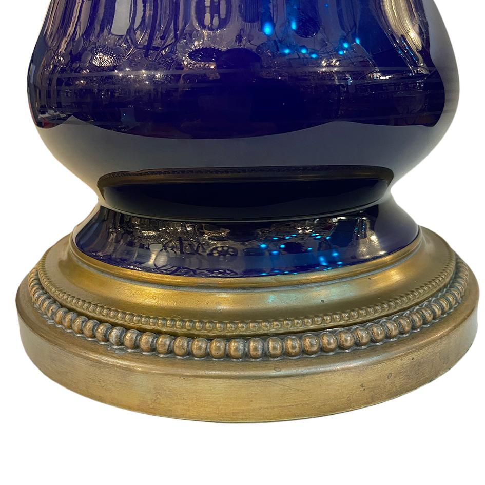 Début du 20ème siècle Lampe ancienne en porcelaine bleu cobalt en vente