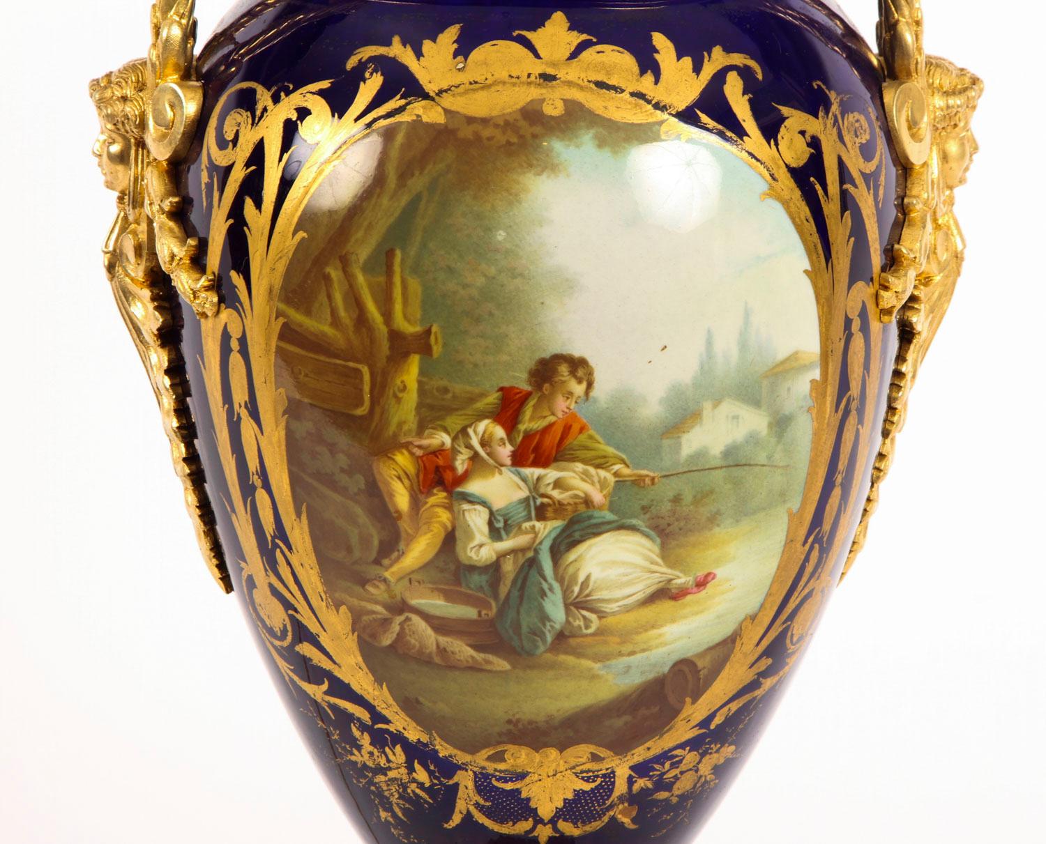 Antique Cobalt Blue Sevres Porcelain Ormolu Table Lamp, 19th Century For Sale 7