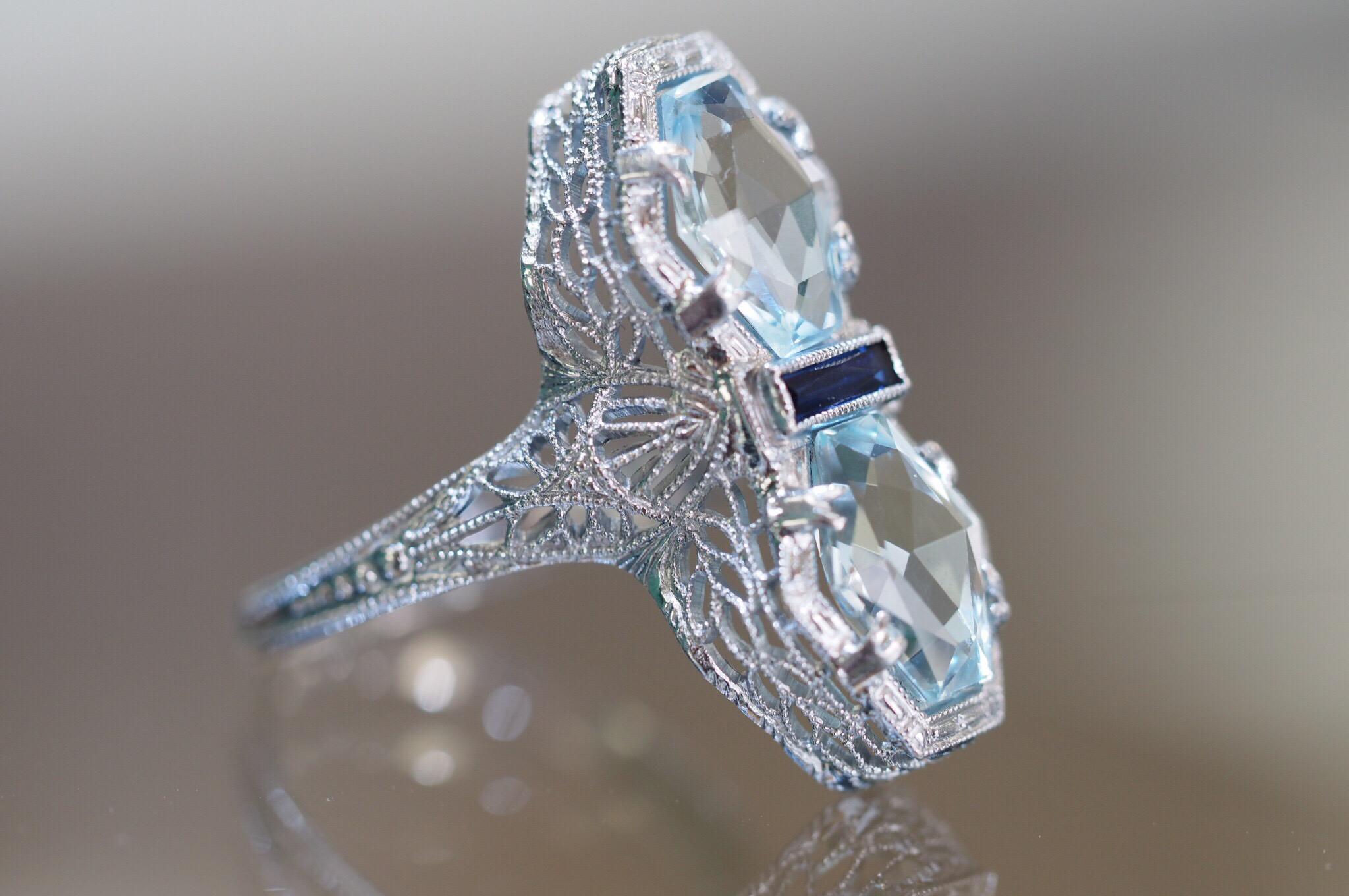 Antique Cocktail 14 Karat Filigree Aquamarine Ring In Excellent Condition In Addison, TX