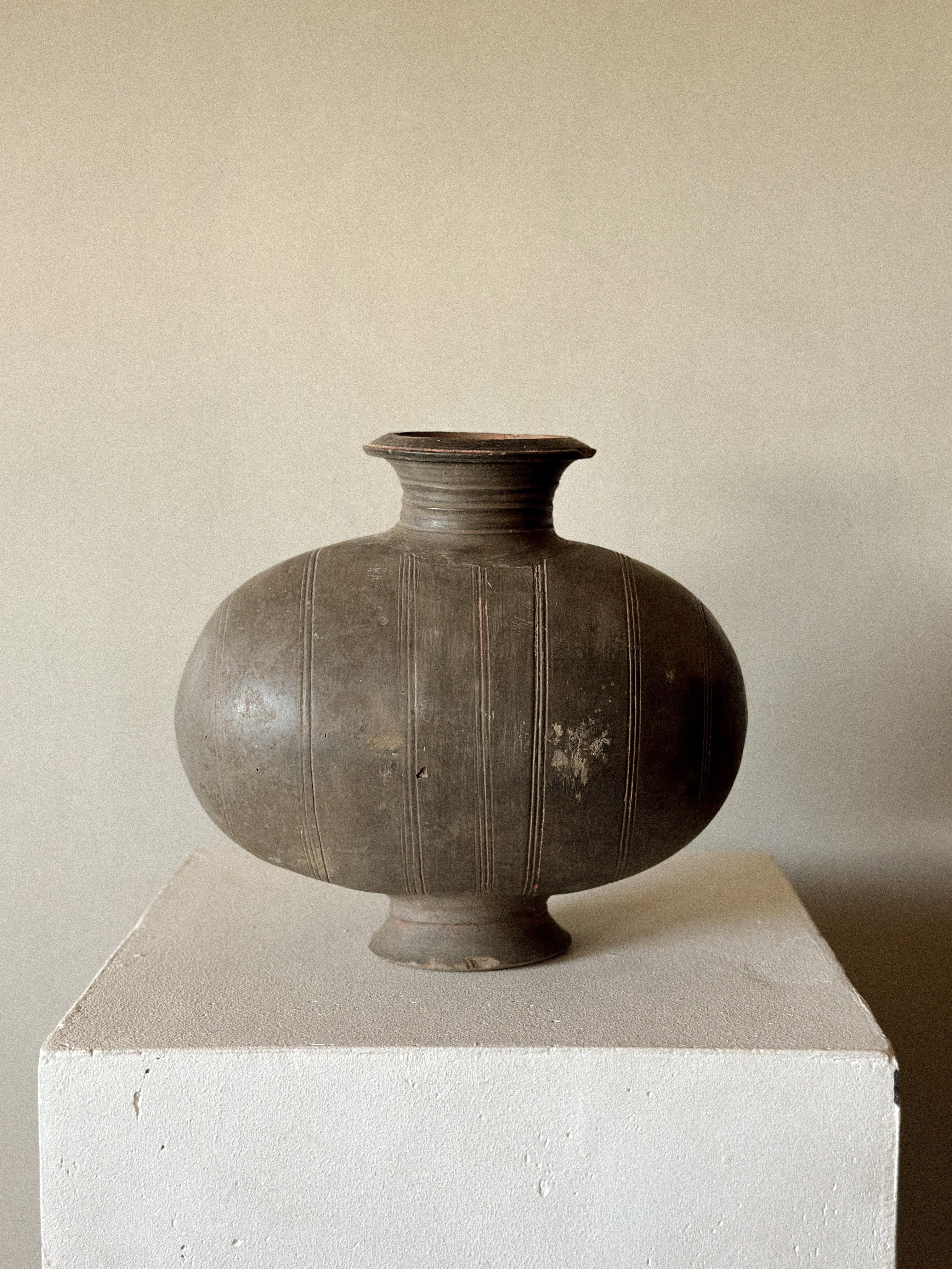 Chinese Antique Cocoon Jar, Han period (206 BCE - 220 CE) For Sale