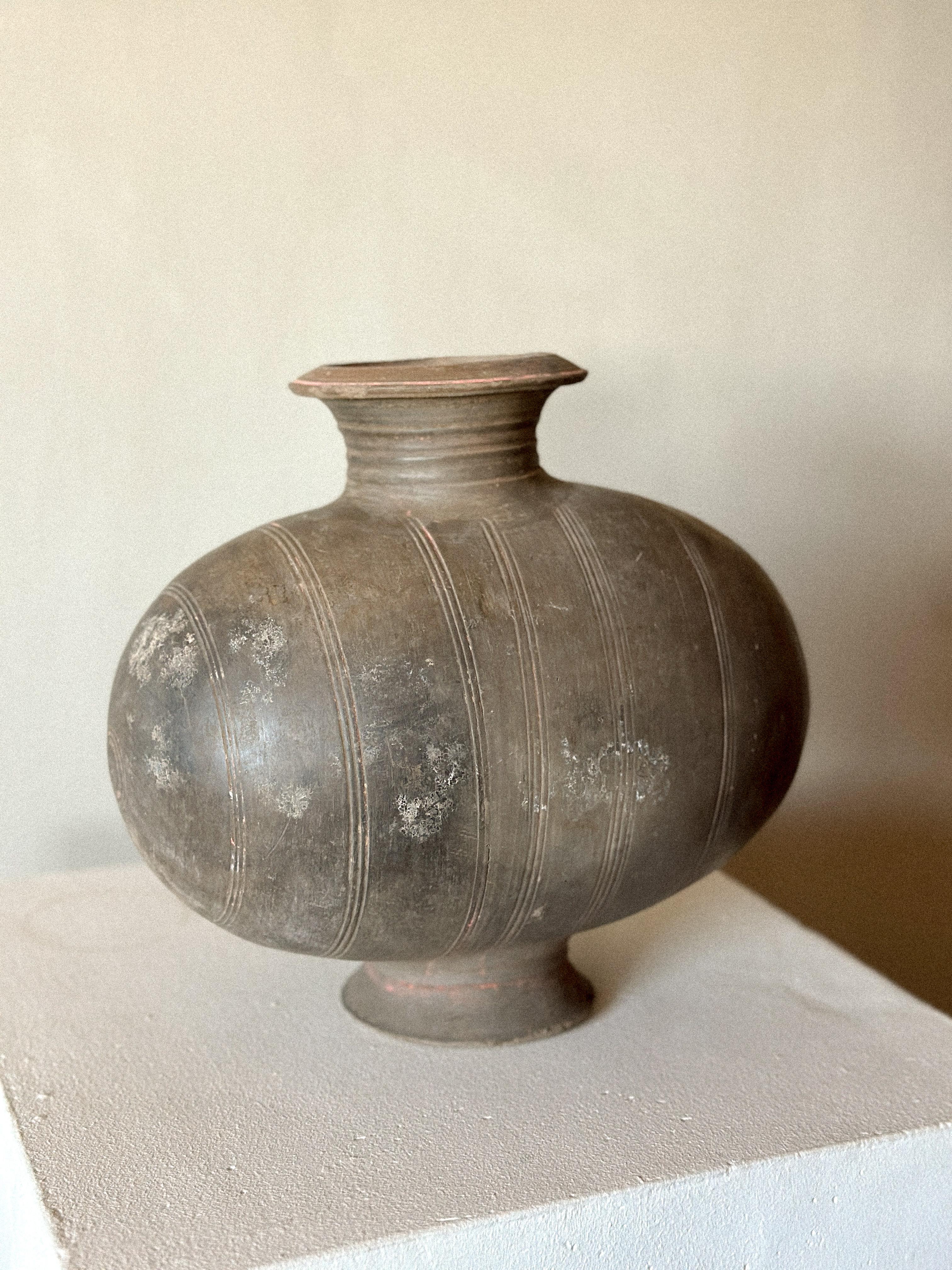 Hand-Crafted Antique Cocoon Jar, Han period (206 BCE - 220 CE) For Sale