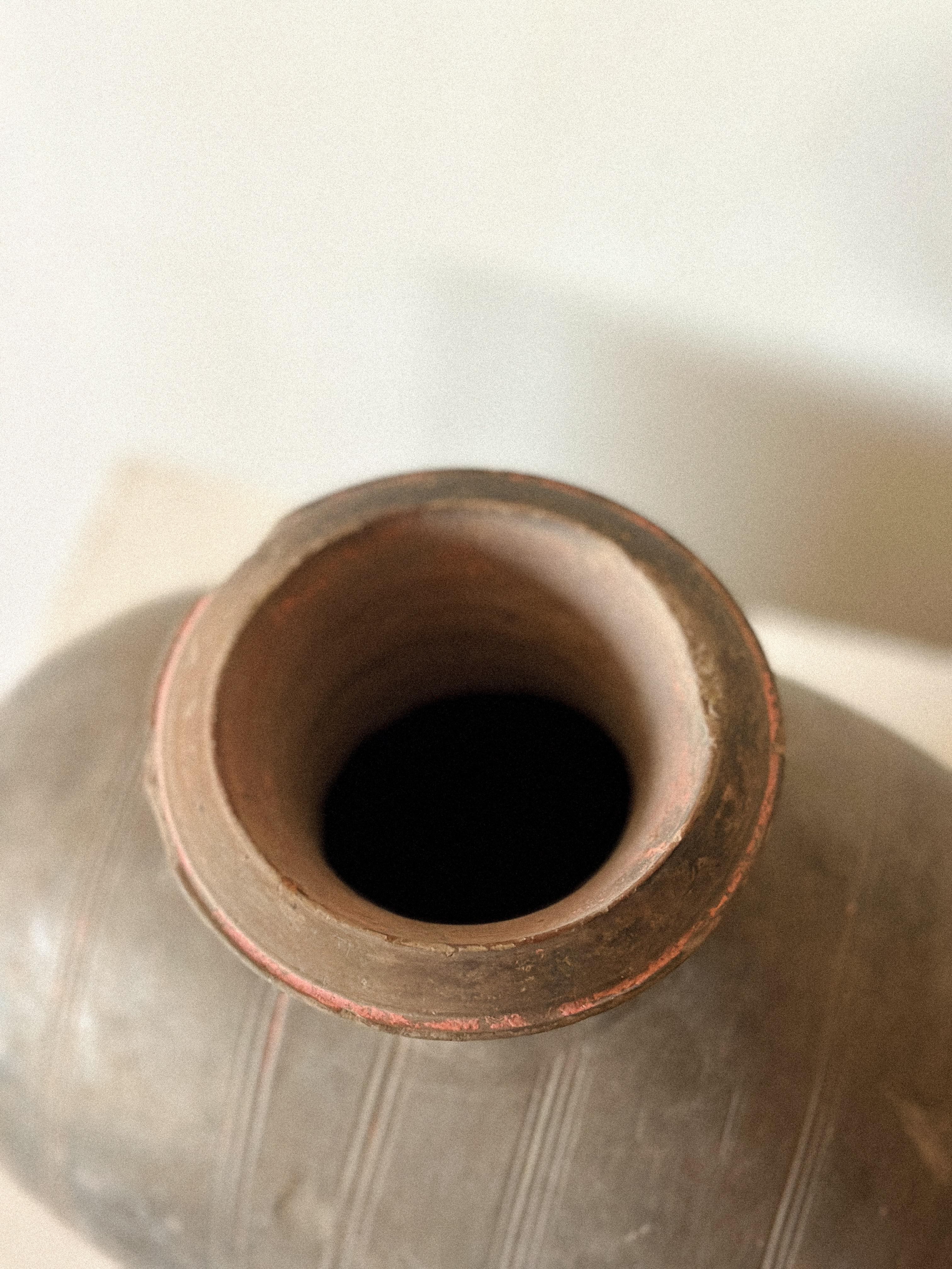 Antique Cocoon Jar, Han period (206 BCE - 220 CE) For Sale 2