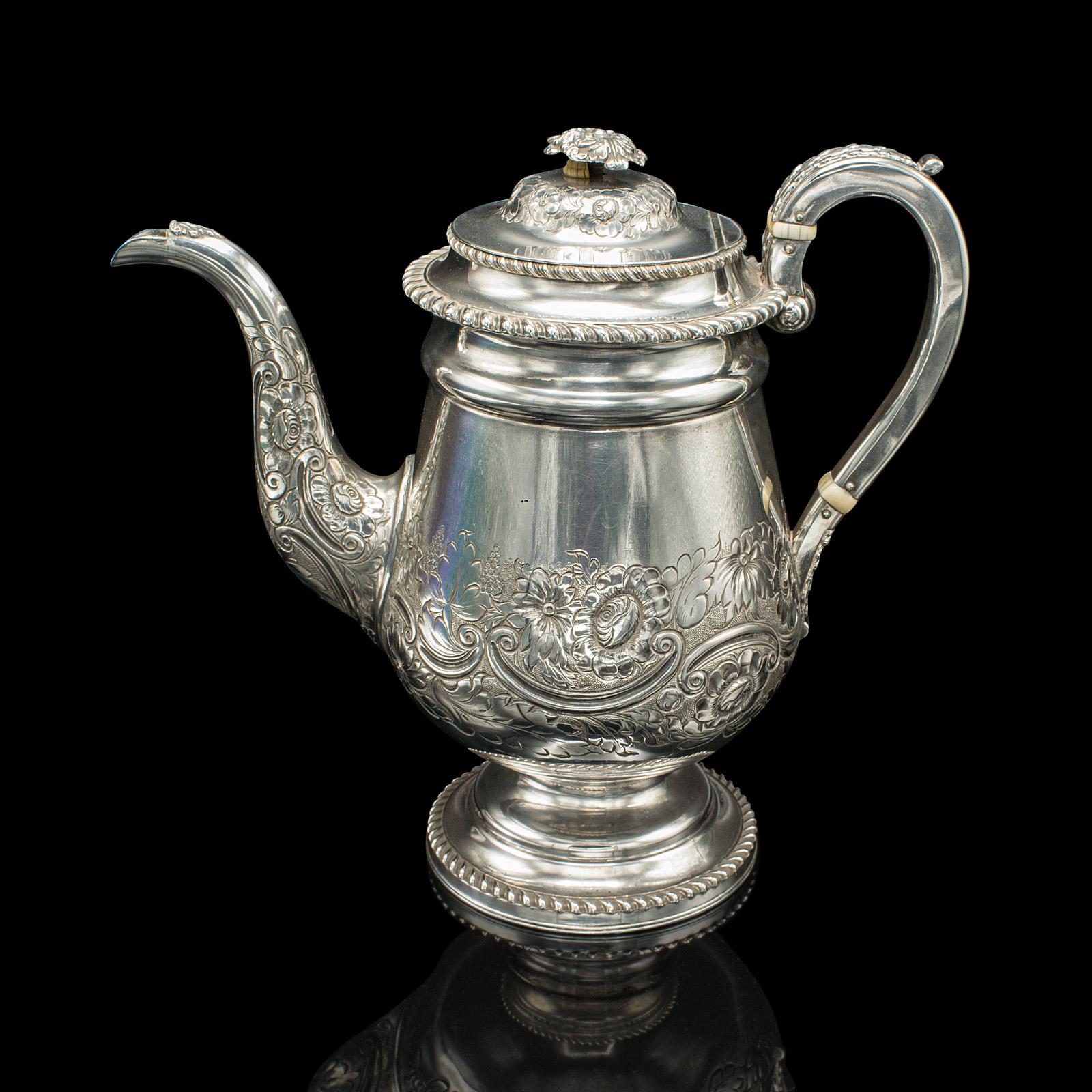 Cafetera Antigua, Inglesa, Sheffield Antiguo, Plato de Plata, Tetera, Regencia siglo XIX en venta
