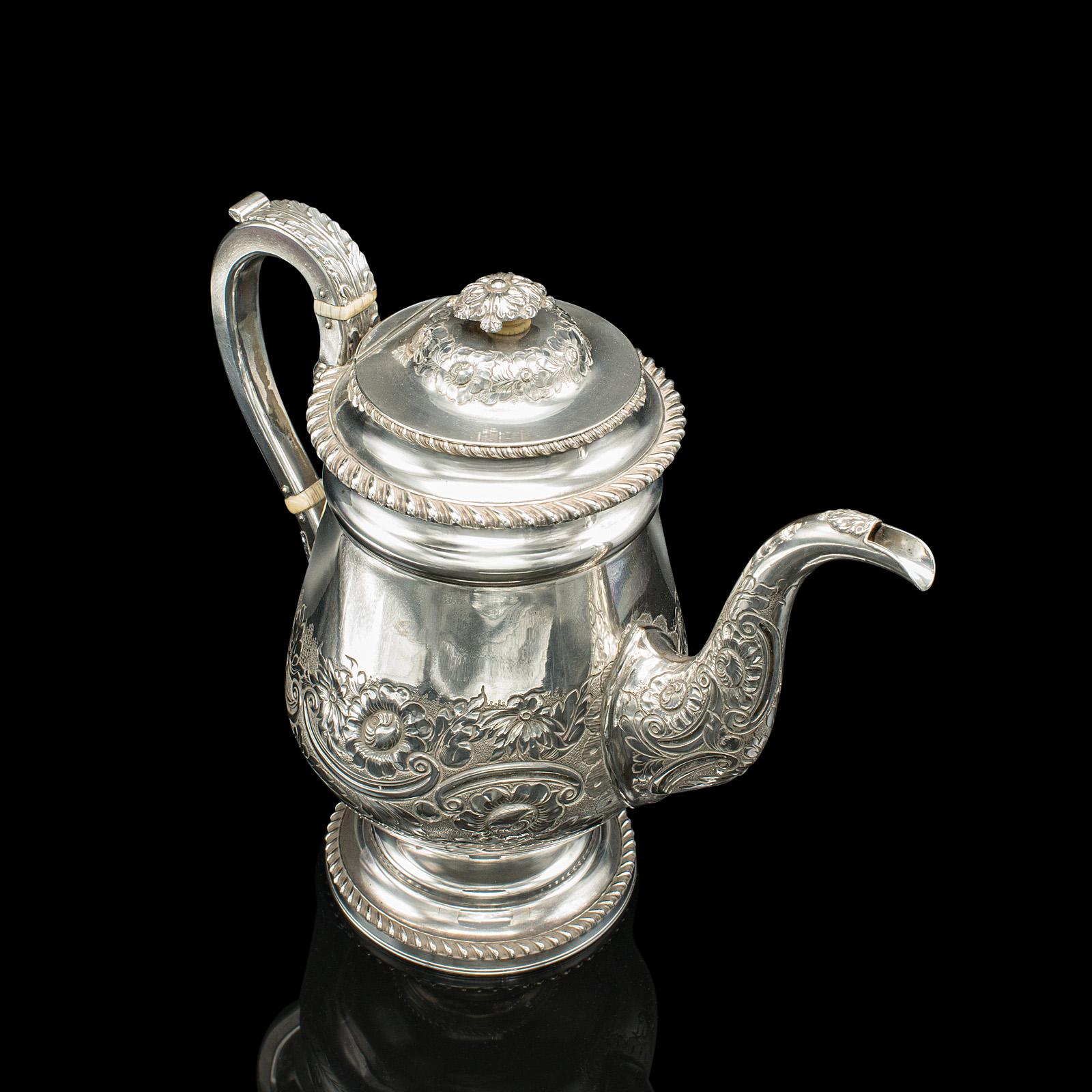 Cafetera Antigua, Inglesa, Sheffield Antiguo, Plato de Plata, Tetera, Regencia Chapado en plata en venta