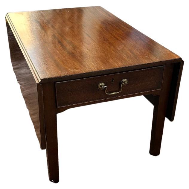 Table basse ancienne