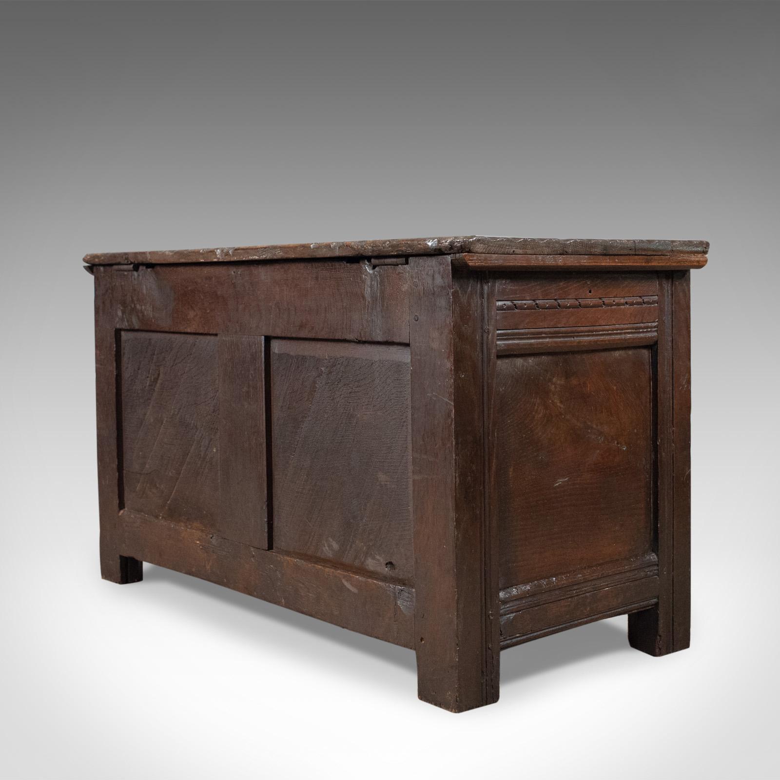 Antique Coffer, English, Oak, Joined Chest, Trunk, Late 17th Century, circa 1700 In Good Condition In Hele, Devon, GB