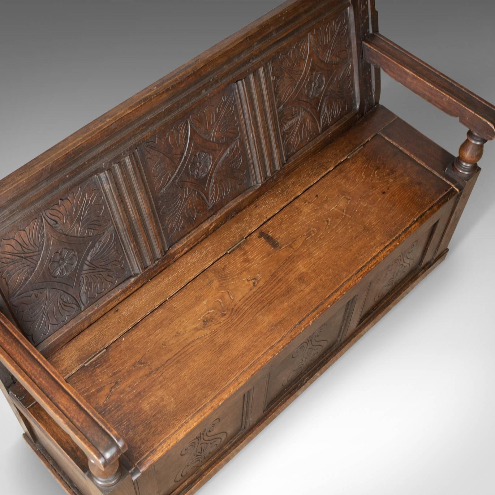 William and Mary Antique Coffer Settle English Oak Bench, Chest, Trunk Seat, circa 1700