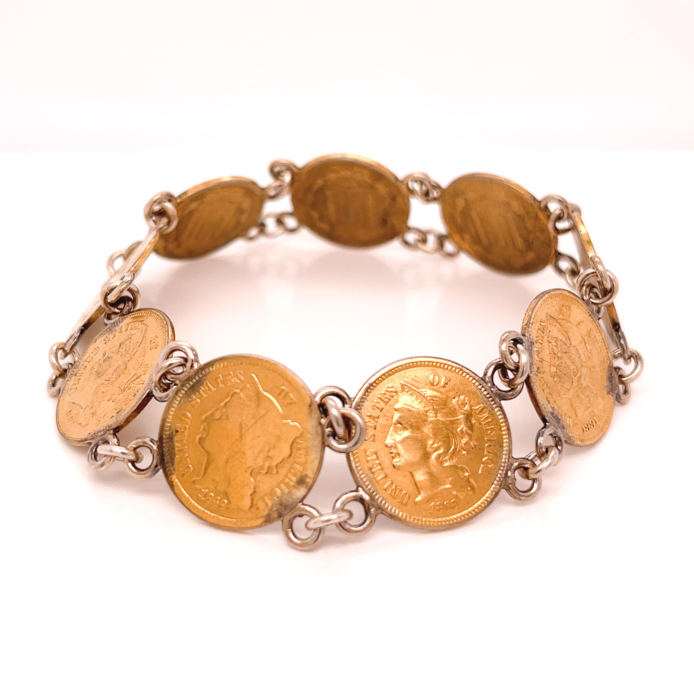 Bracelet de pièces de monnaie ancienne avec pièces américaines de 3 cents en nickel plaqué or Unisexe en vente