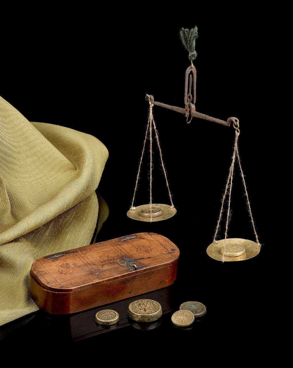 English Antique Coin Scales, 17th Century For Sale