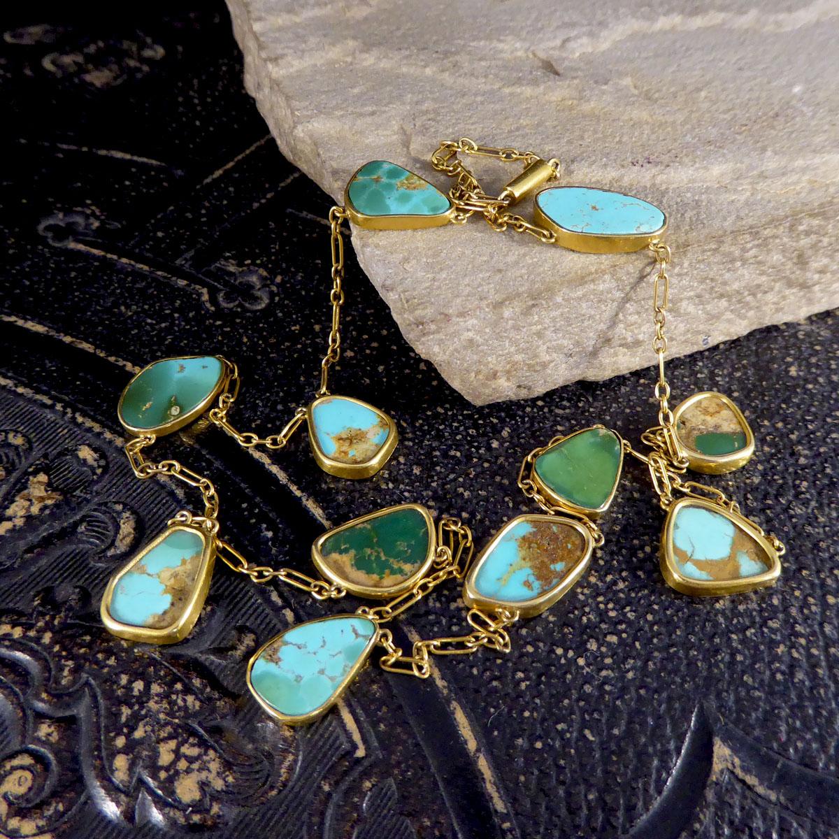 Collier ancien en or jaune 15 carats avec turquoise et turquoise, serti sur le collier Bon état - En vente à Yorkshire, West Yorkshire