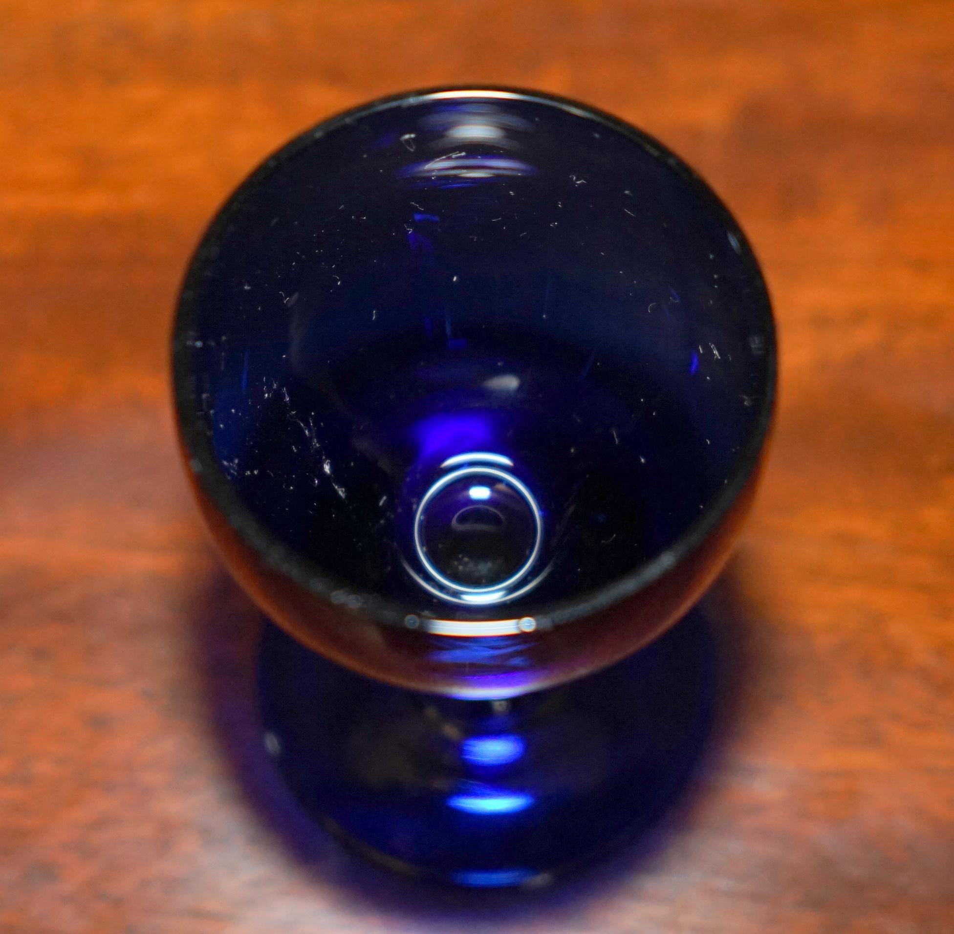 DECANTER E VETRINE ANTiQUE COLLECTABLE BRISTOL COBALT BLUE SHERRY GLASS in vendita 5