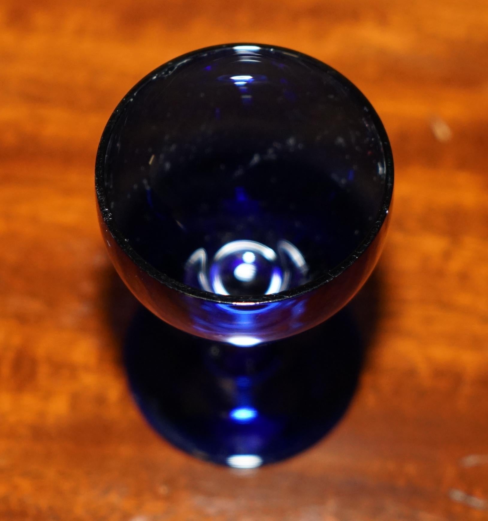 DECANTER E VETRINE ANTiQUE COLLECTABLE BRISTOL COBALT BLUE SHERRY GLASS in vendita 8