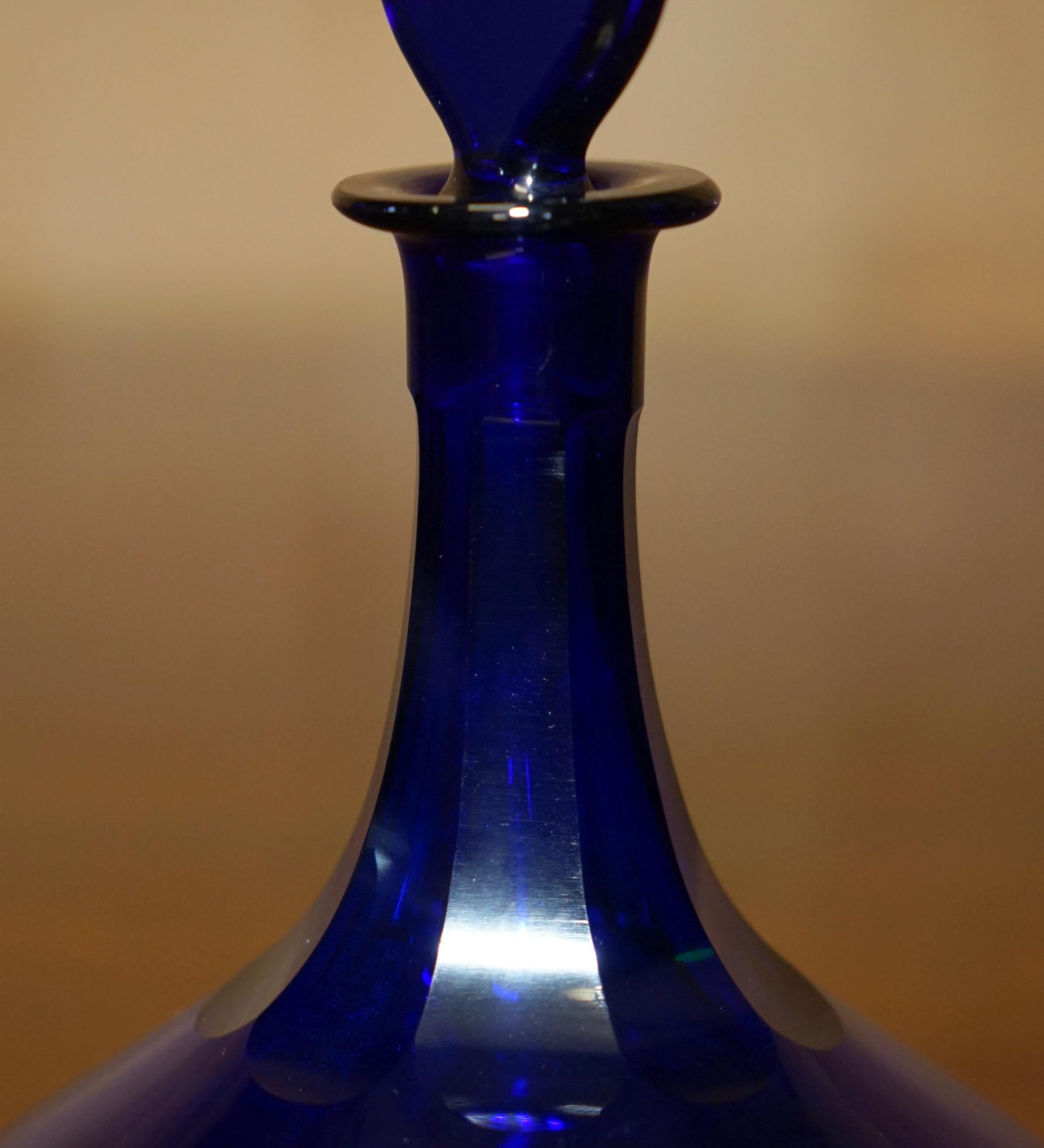 Fatto a mano DECANTER E VETRINE ANTiQUE COLLECTABLE BRISTOL COBALT BLUE SHERRY GLASS in vendita