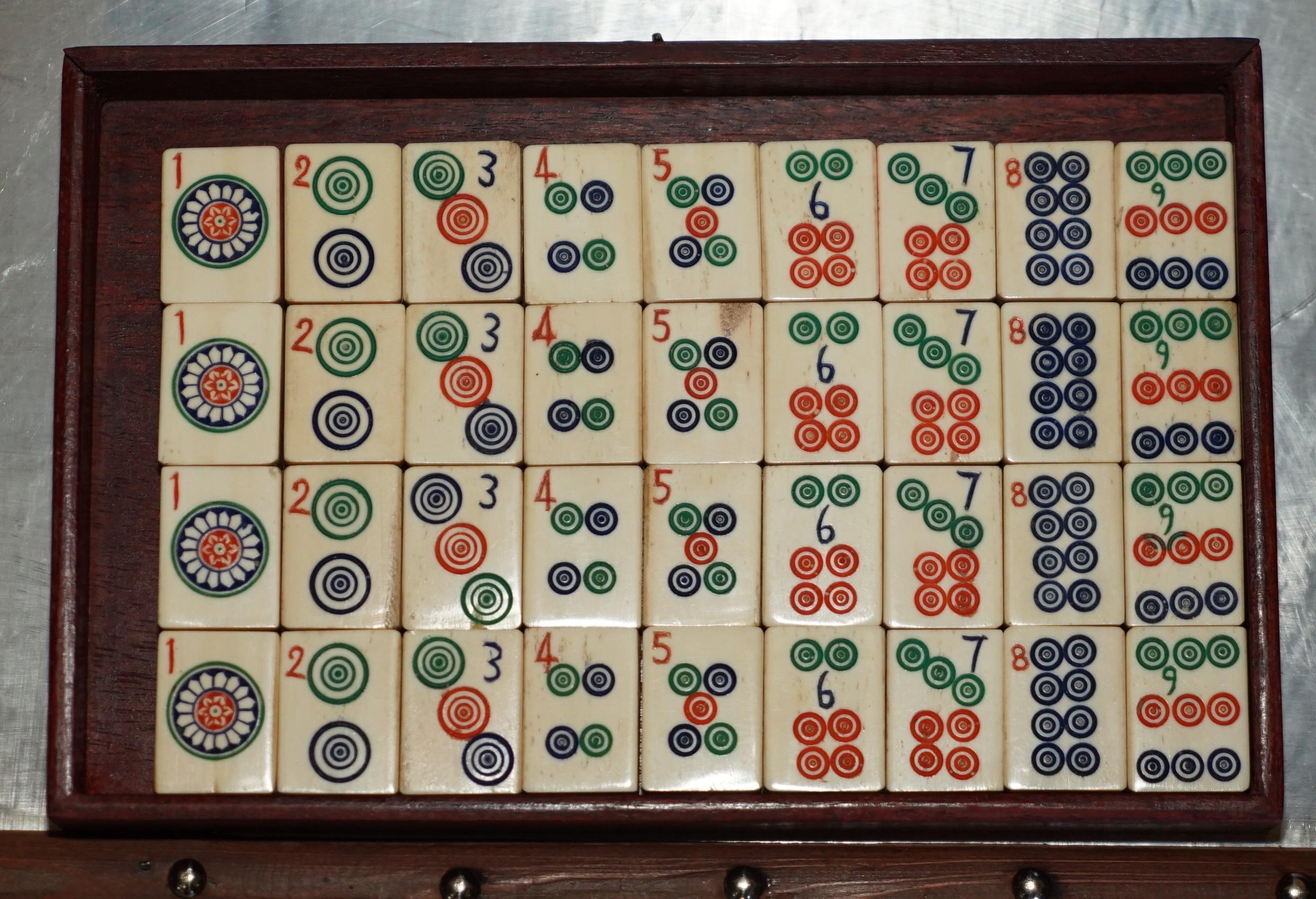 ANTIQUE COLLECTABLE MAHJONG CIRCA 1920'S CHiNESE EXPORT PERIOD HAND CARVED CASE (Bambus) im Angebot
