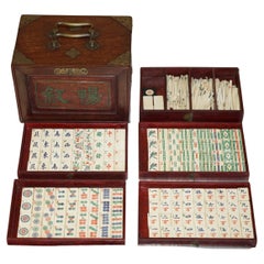 ANTIQUE COLLECTABLE MAHJONG CIRCA 1920'S CHiNESE EXPORT PERIOD HAND CARVED CASE