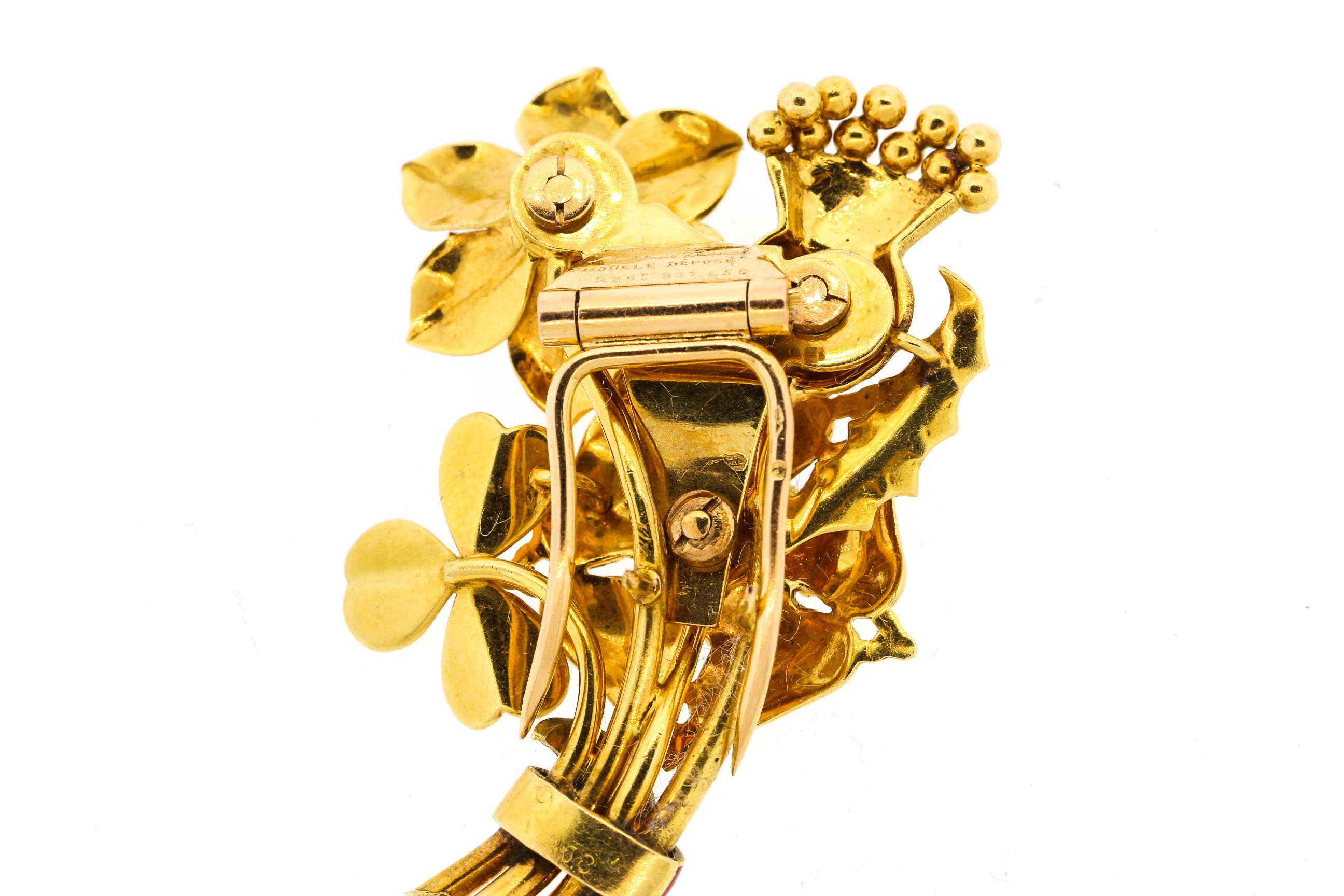 George V Antique Collectible 18 Karat Gold Enamel Cartier Historical Pin For Sale