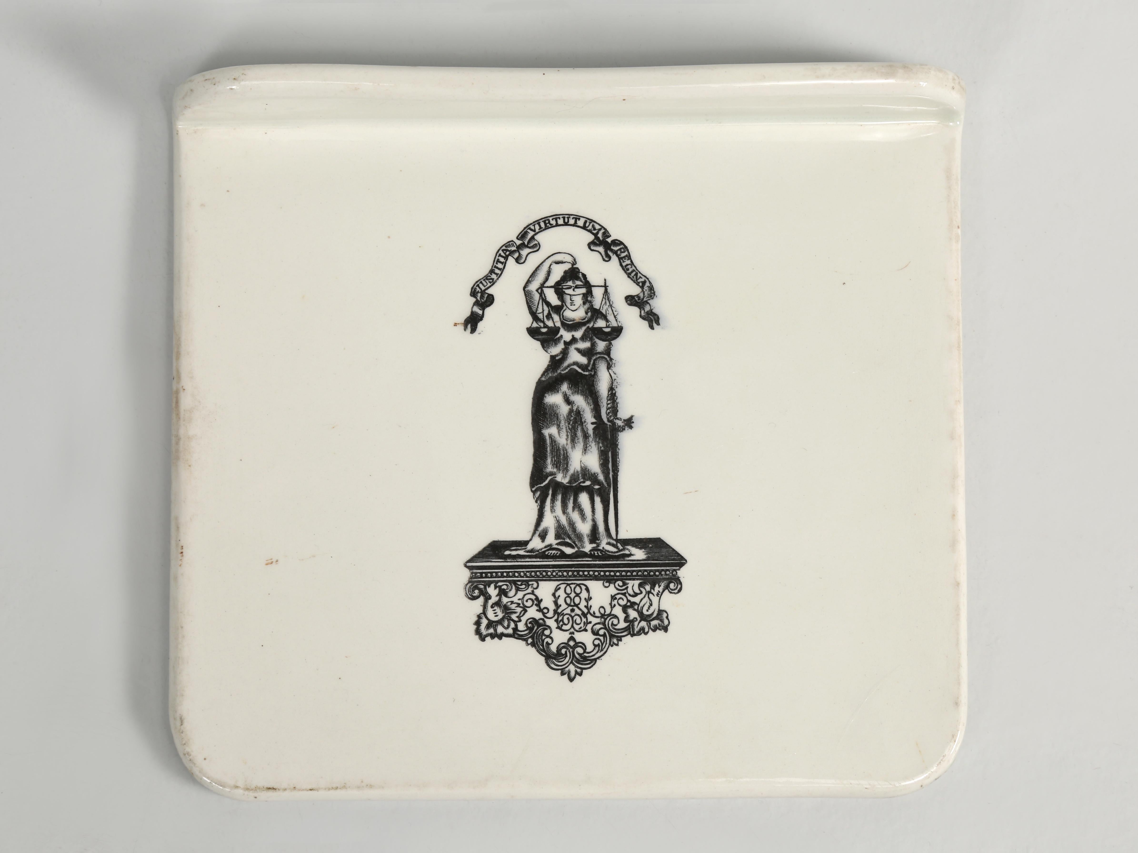 Colección Antigua de Platos de Escala Publicitaria de Ironstone 