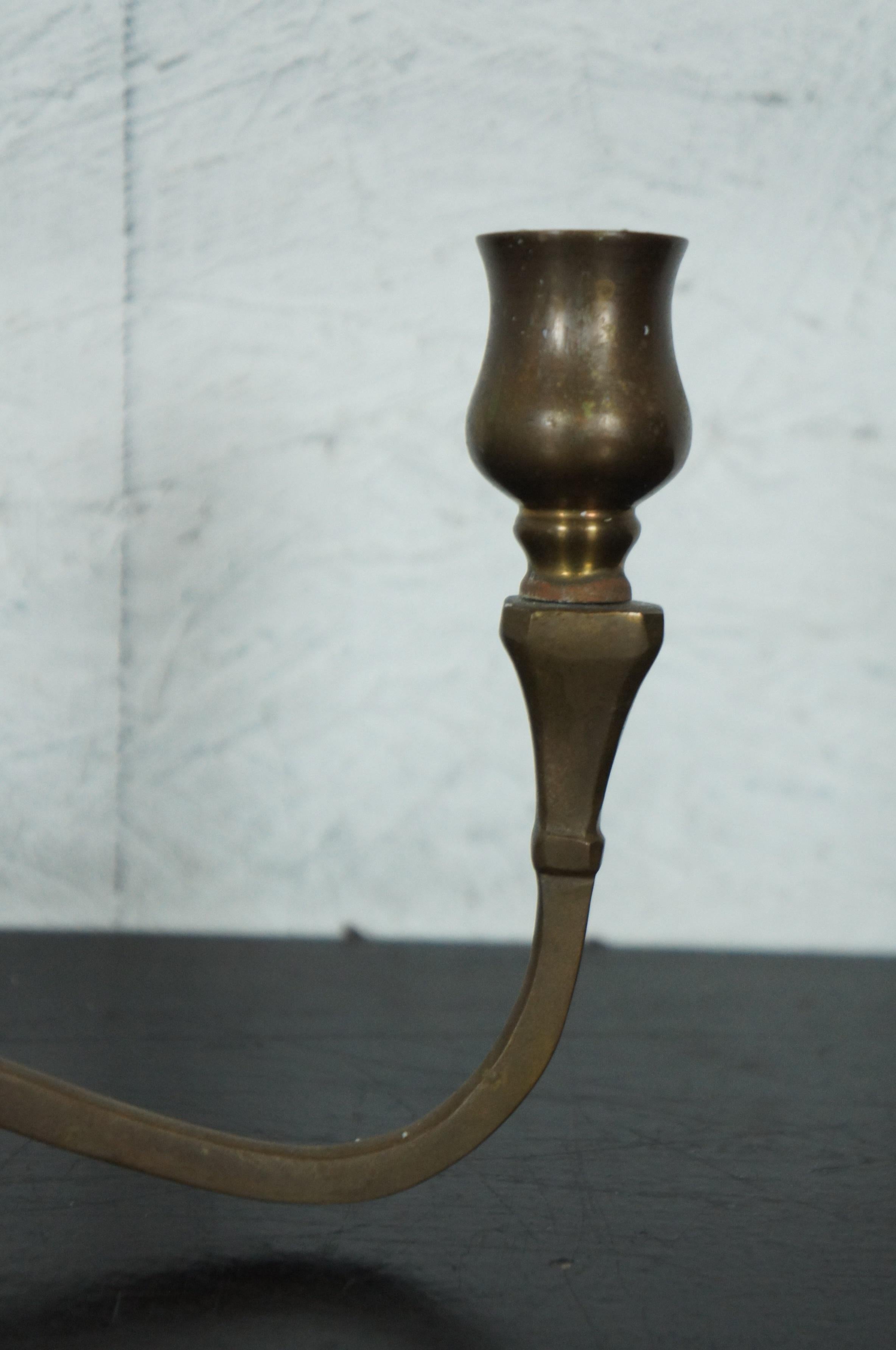 Antique Colonial Brass Cantilevered Piano Mantel Cannonball Candlestick Spain In Good Condition For Sale In Dayton, OH