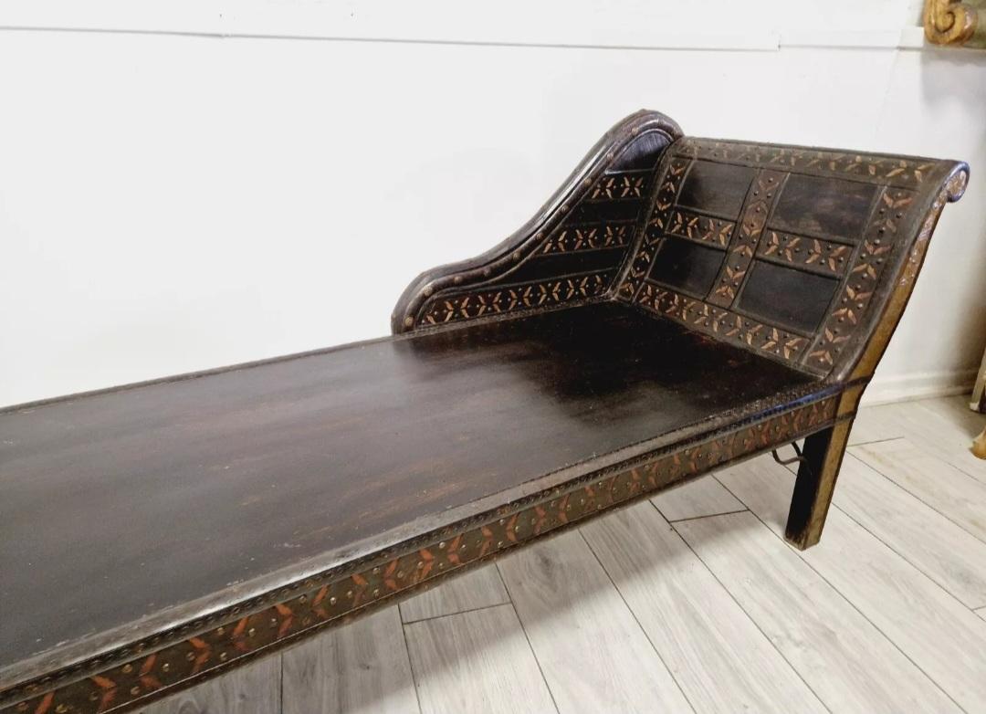 Espagnol Chaise longue coloniale ancienne